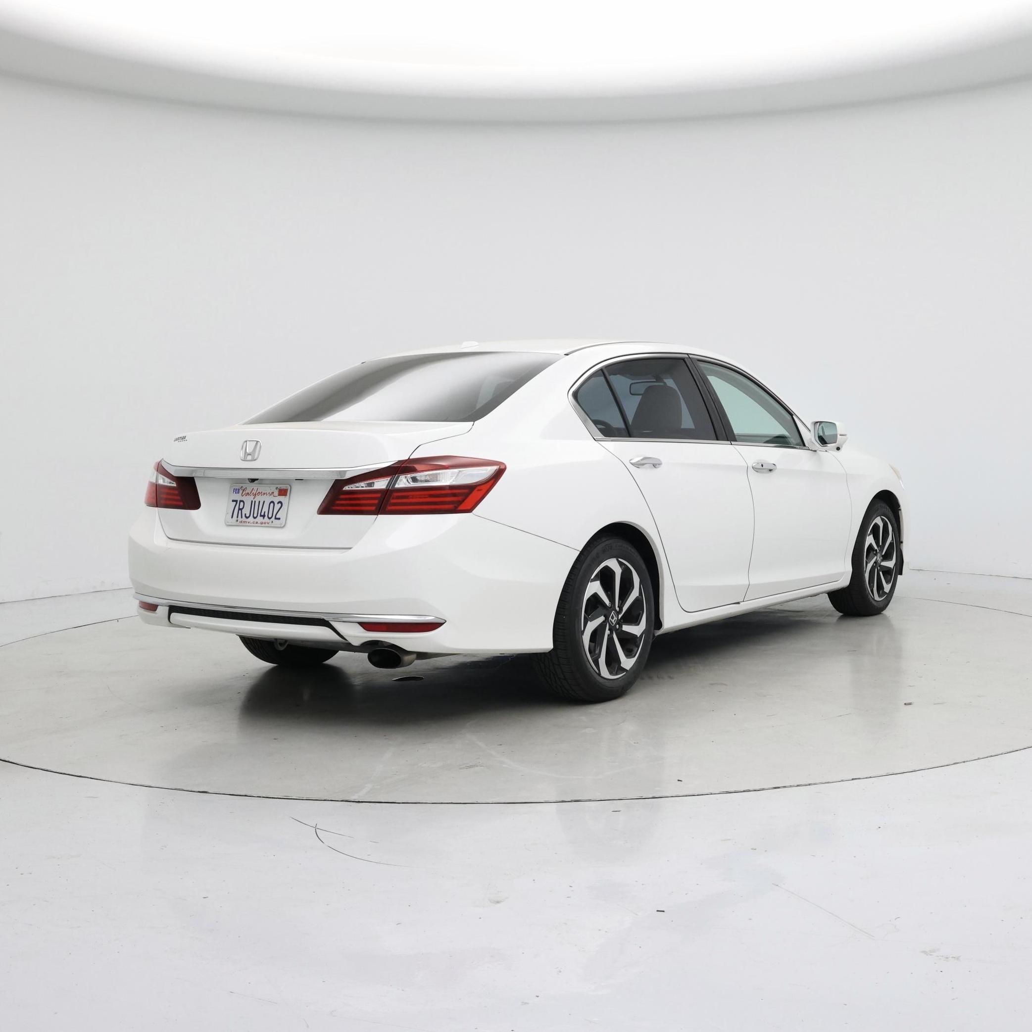 Thumbnail: 2016 Honda Accord - 8