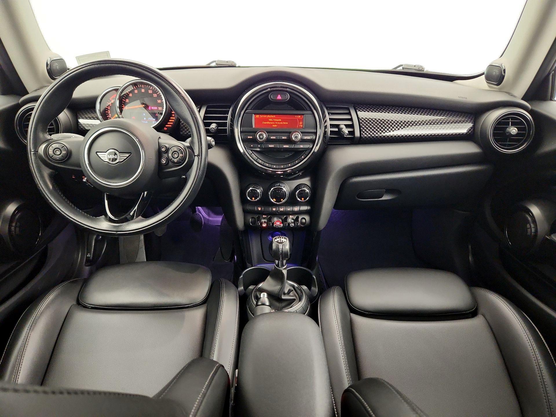 Thumbnail: 2016 MINI Cooper Hardtop - 9