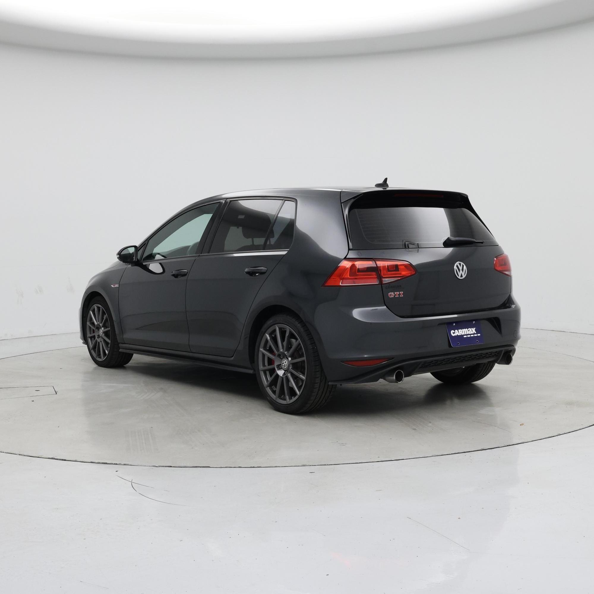 Thumbnail: 2017 Volkswagen Golf - 2