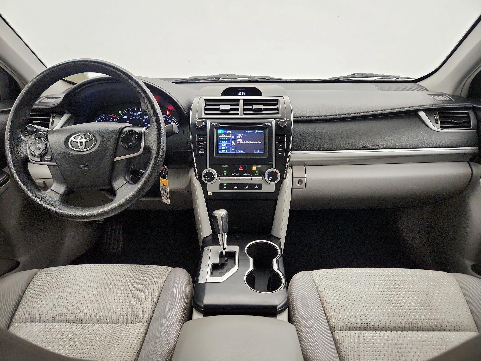 Thumbnail: 2014 Toyota Camry - 9