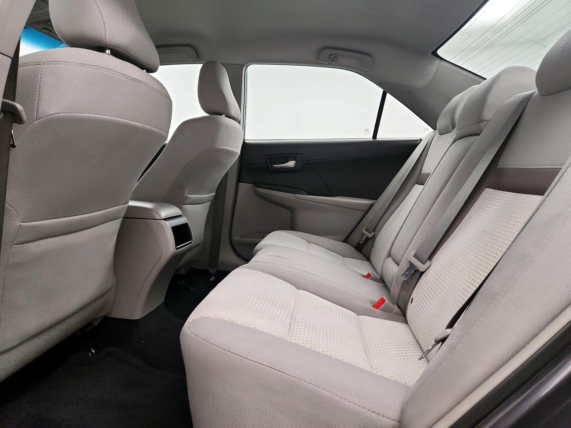 Thumbnail: 2014 Toyota Camry - 18