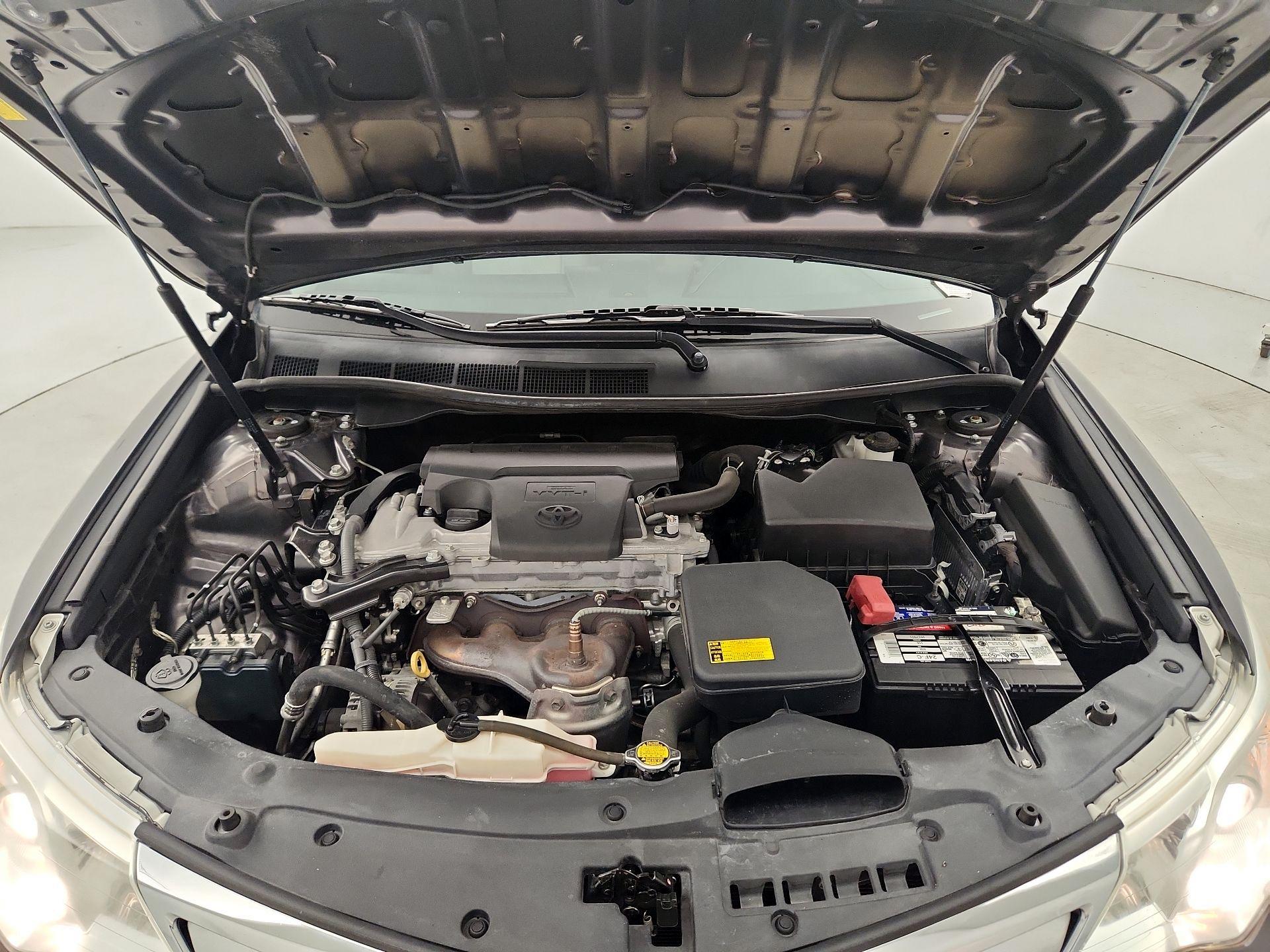 Thumbnail: 2014 Toyota Camry - 20