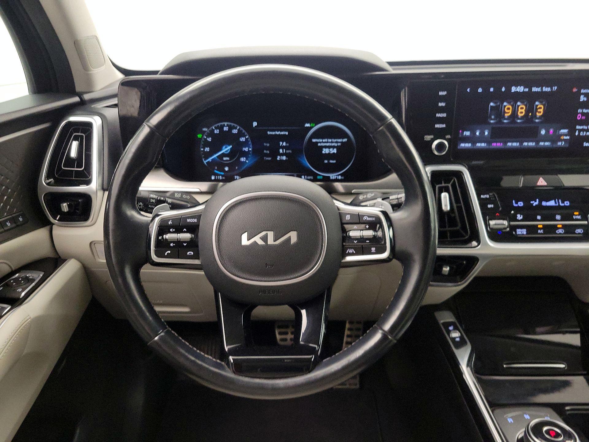 Thumbnail: 2022 Kia Sorento - 10