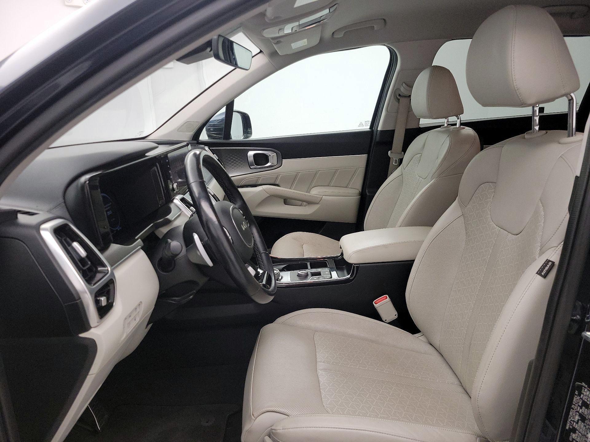 Thumbnail: 2022 Kia Sorento - 11