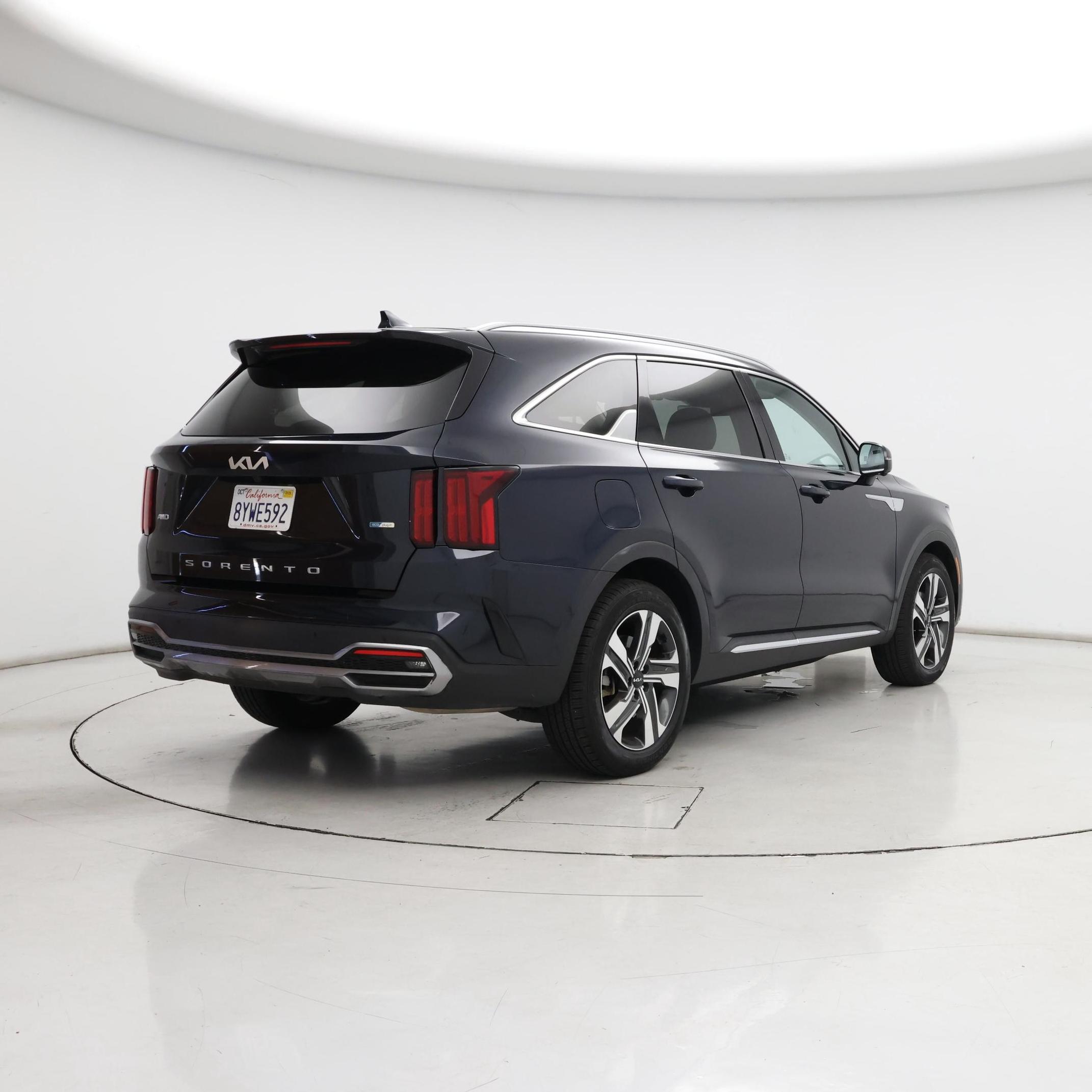 Thumbnail: 2022 Kia Sorento - 8