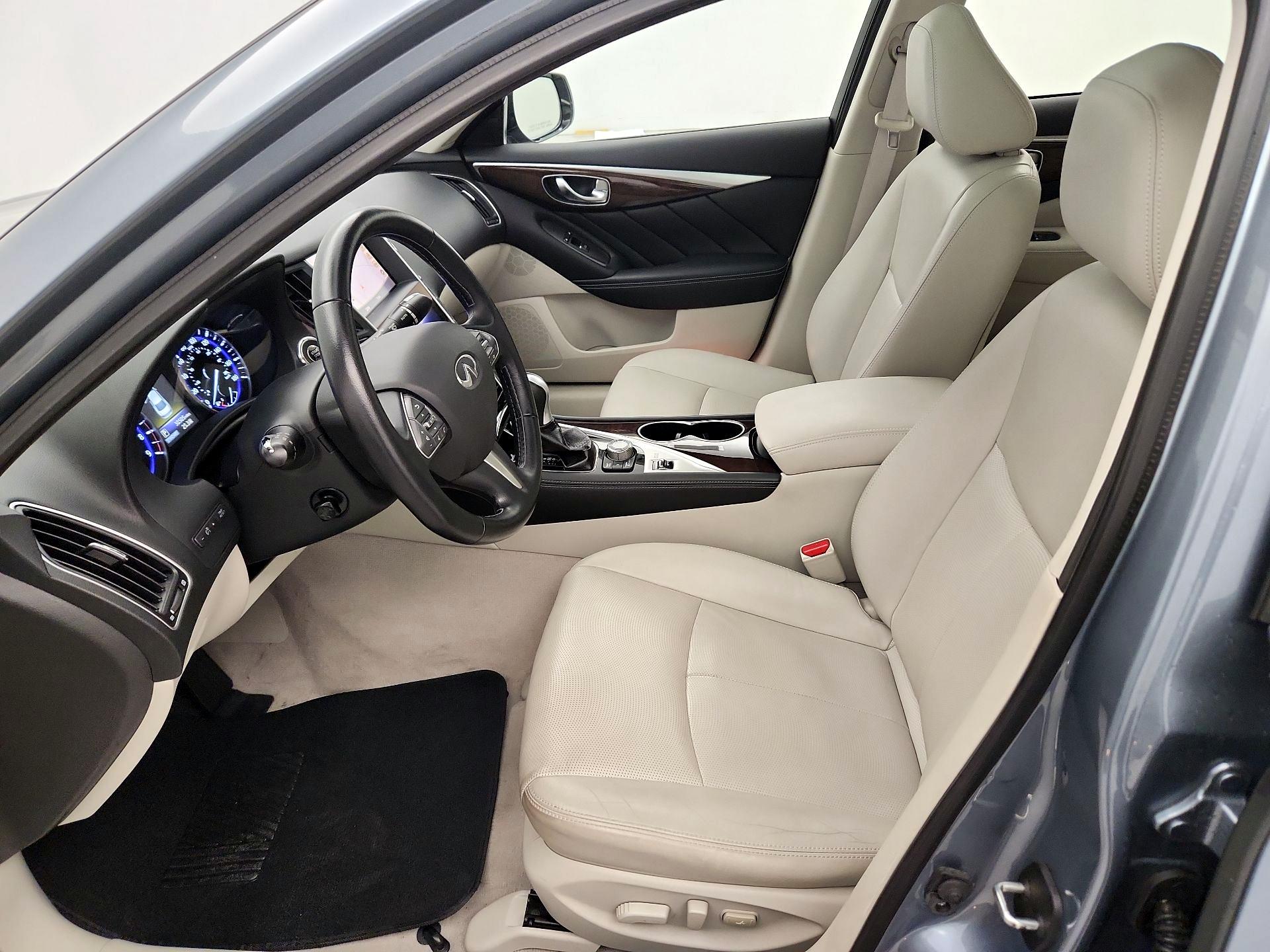 Thumbnail: 2015 INFINITI Q50 - 11