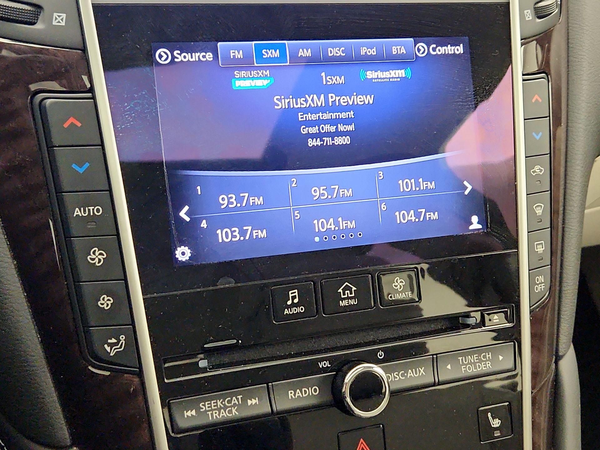 Thumbnail: 2015 INFINITI Q50 - 16