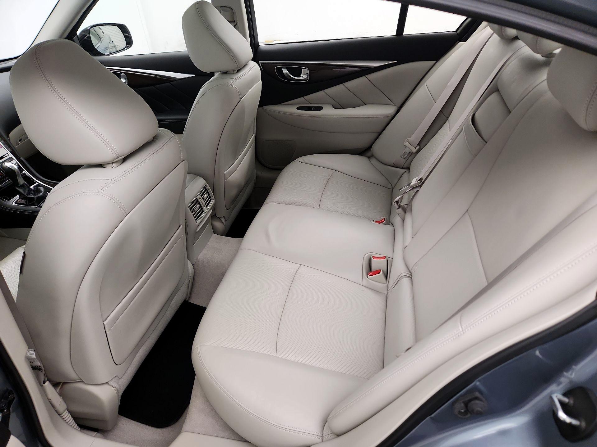 Thumbnail: 2015 INFINITI Q50 - 20