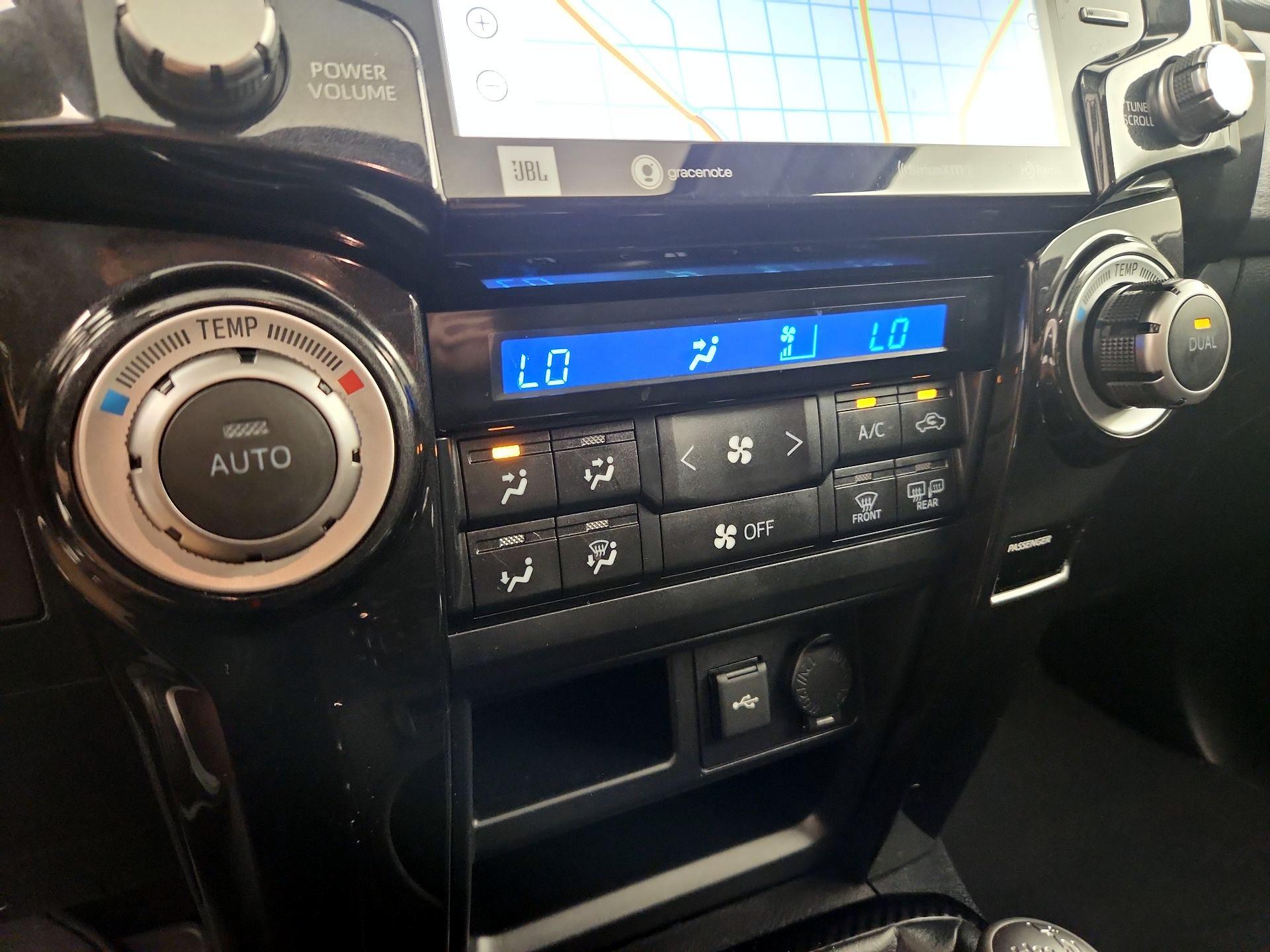 Thumbnail: 2020 Toyota 4Runner - 17