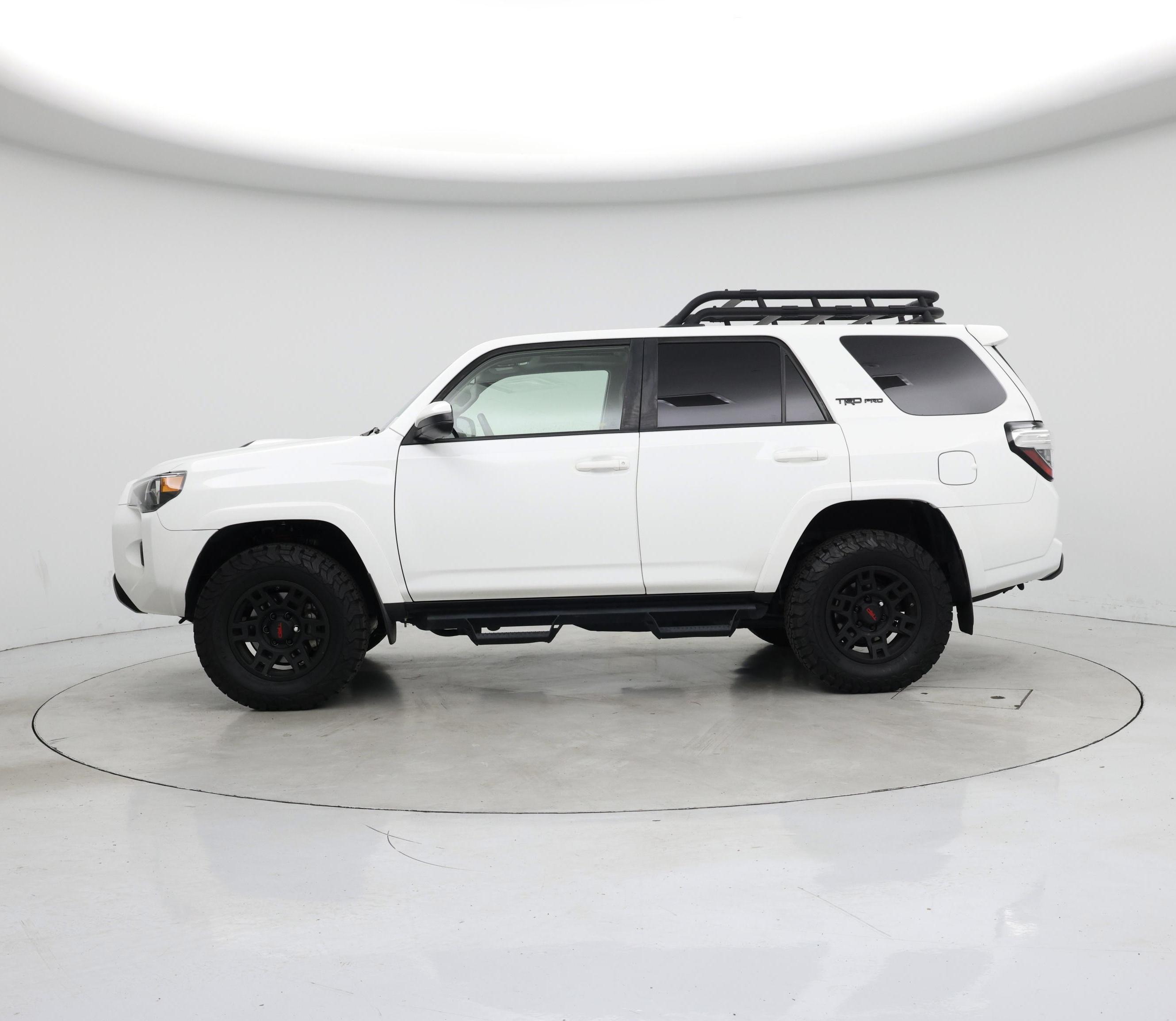 Thumbnail: 2020 Toyota 4Runner - 3