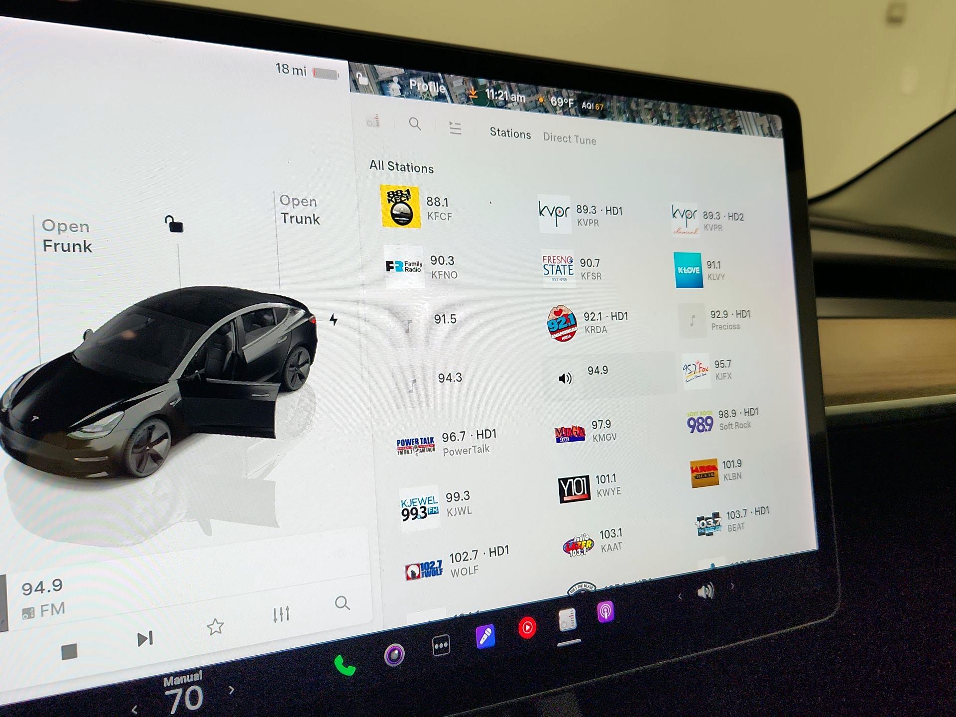 Thumbnail: 2022 Tesla Model 3 - 15