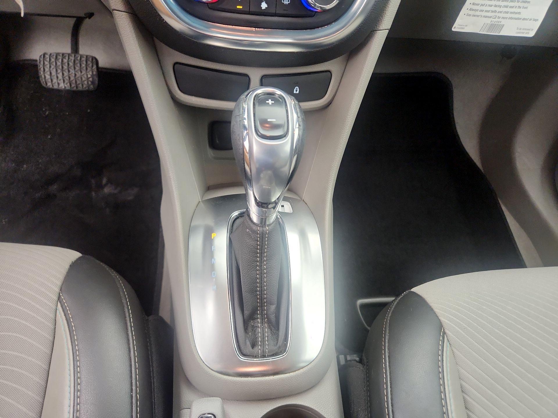 Thumbnail: 2014 Buick Encore - 17