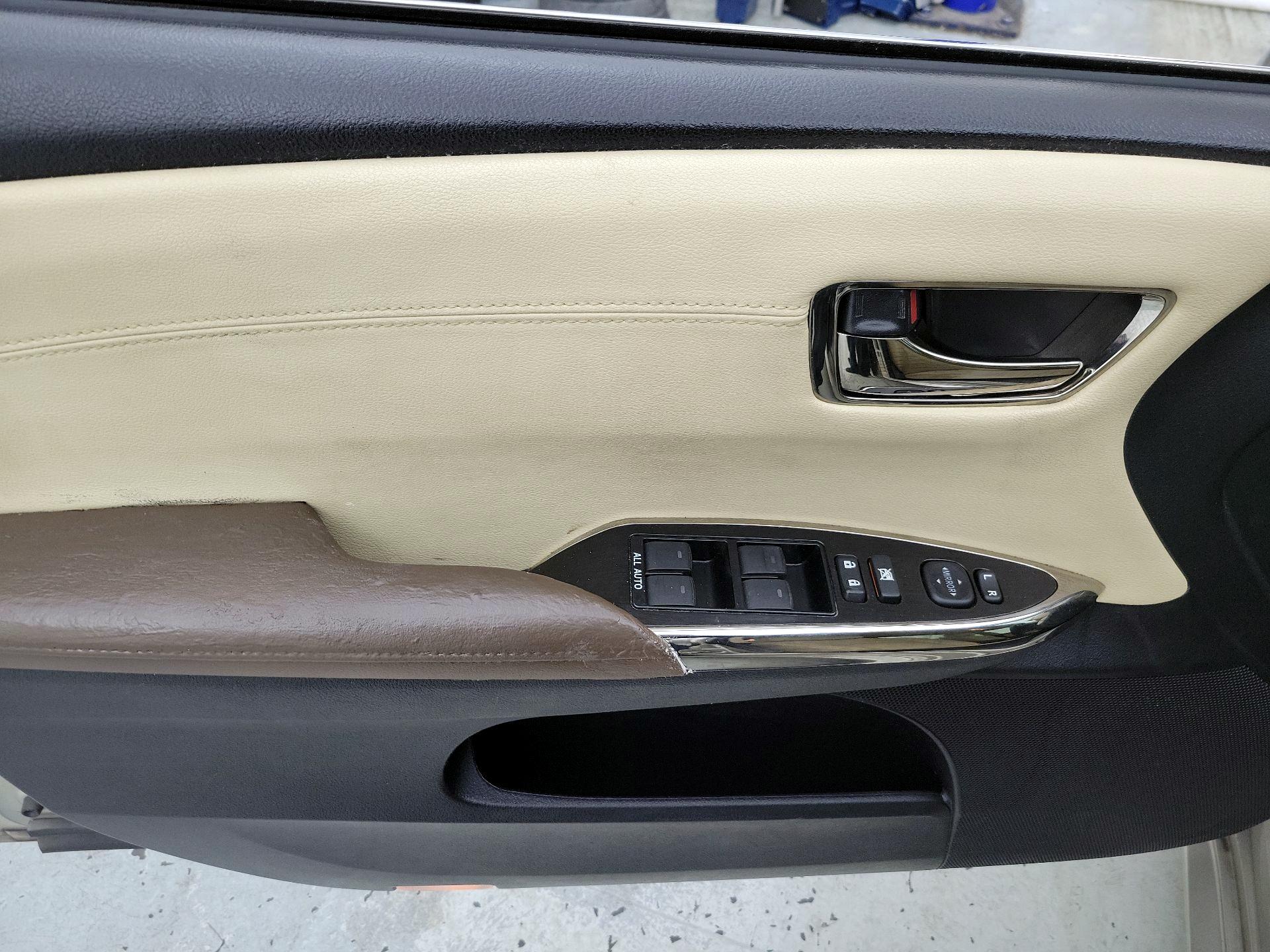 Thumbnail: 2014 Toyota Avalon - 12