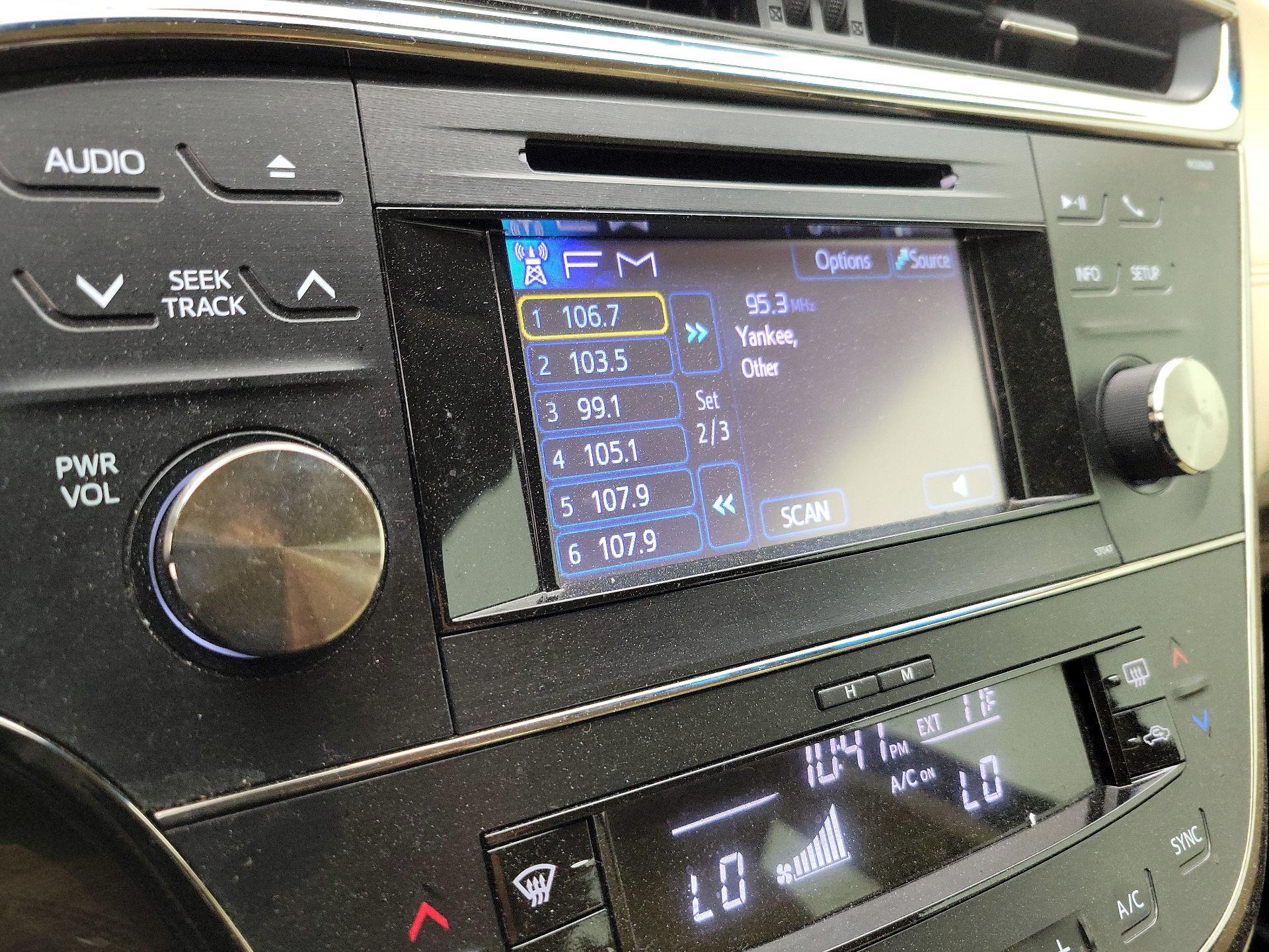 Thumbnail: 2014 Toyota Avalon - 15