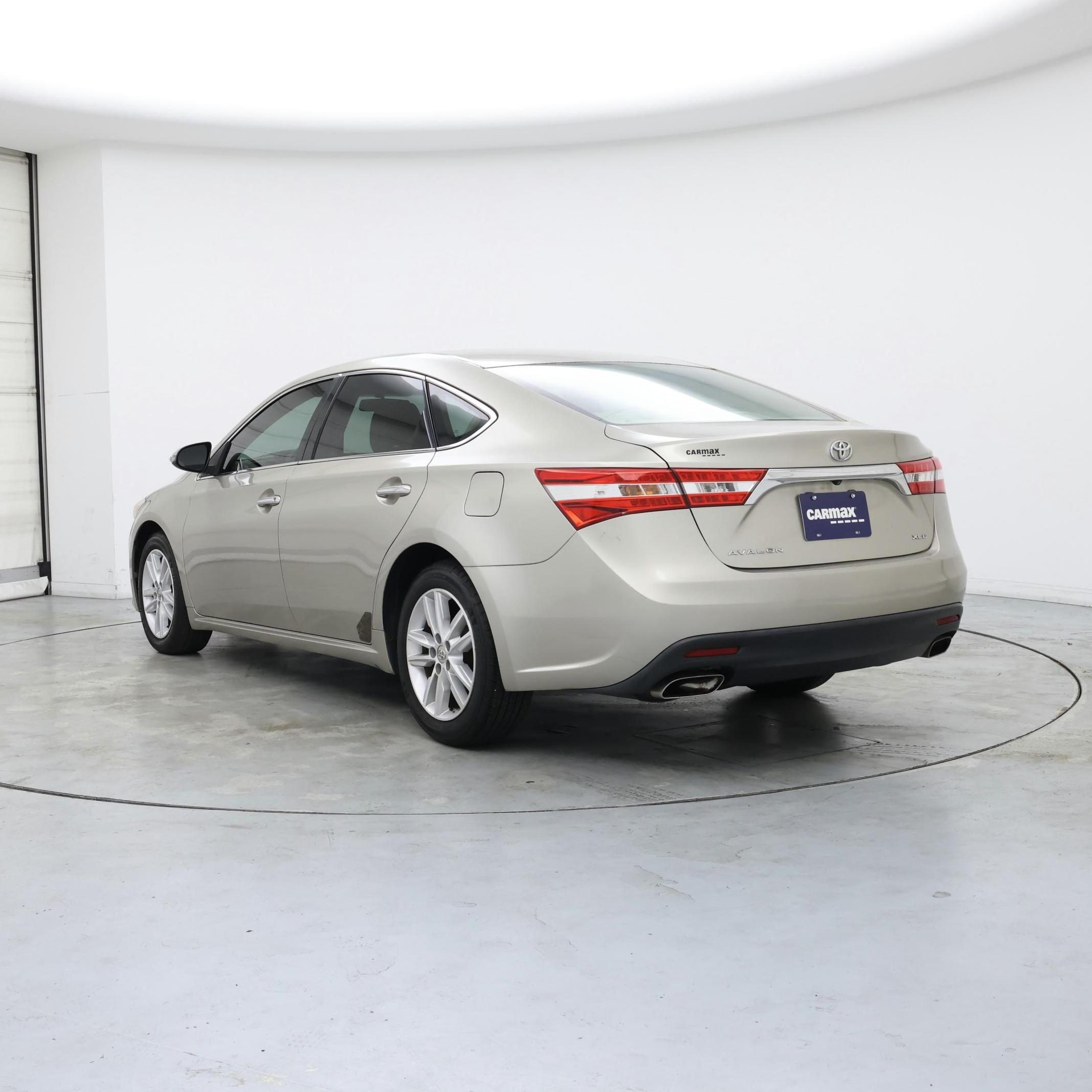 Thumbnail: 2014 Toyota Avalon - 2