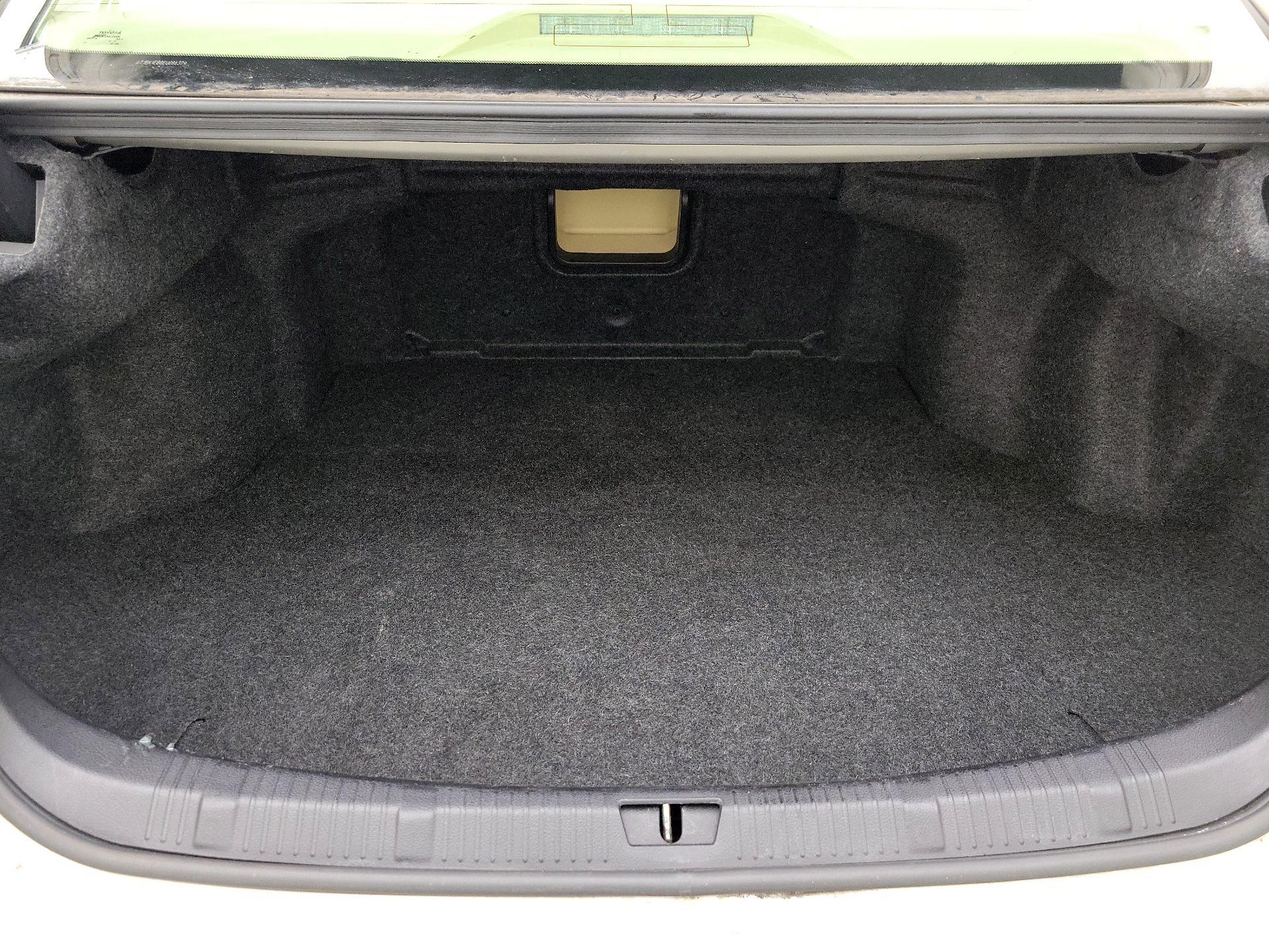 Thumbnail: 2014 Toyota Avalon - 20