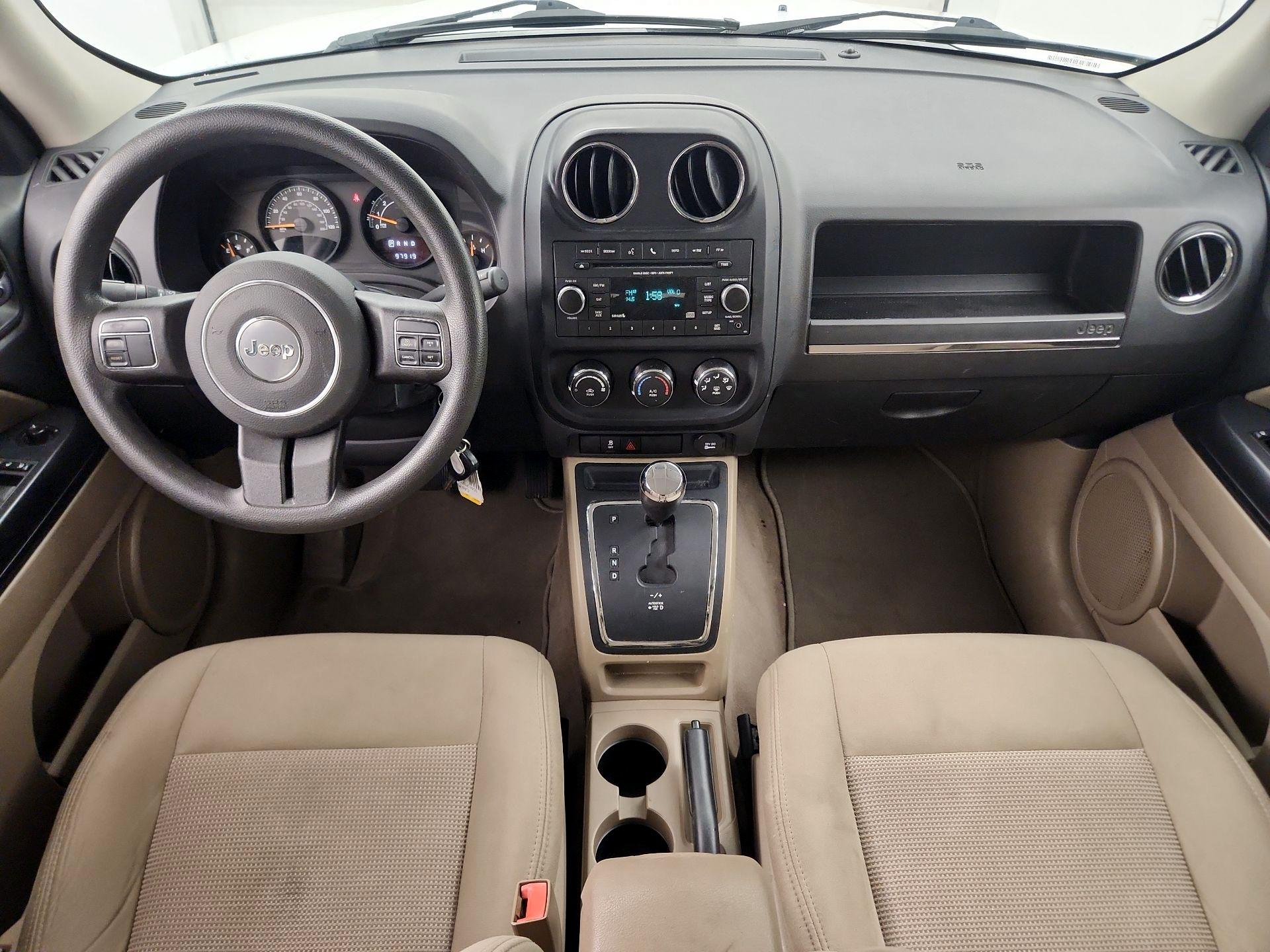 Thumbnail: 2016 Jeep Patriot - 9
