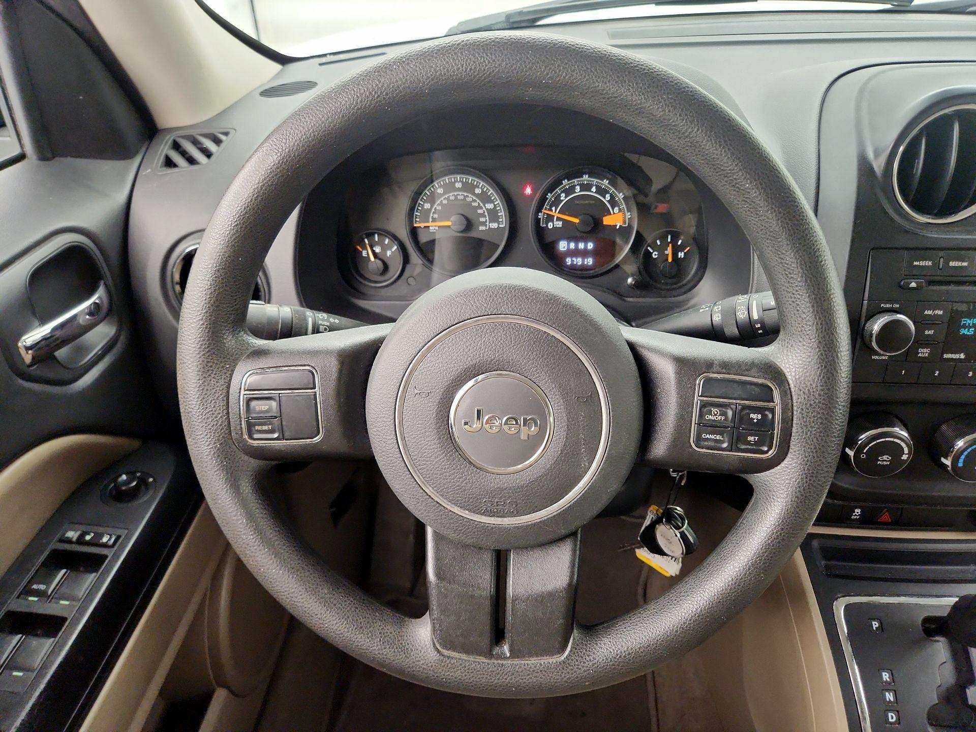 Thumbnail: 2016 Jeep Patriot - 10