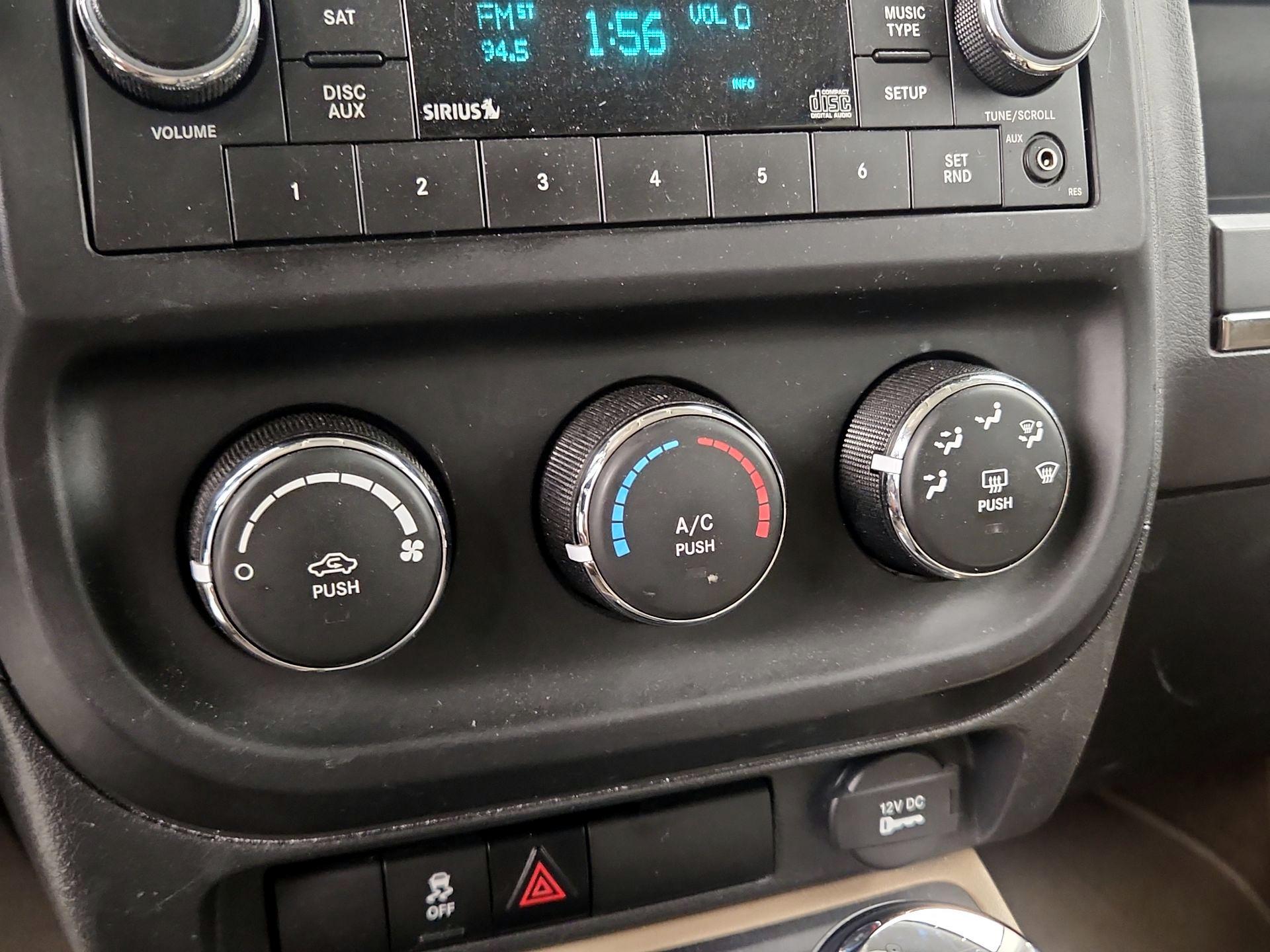 Thumbnail: 2016 Jeep Patriot - 14