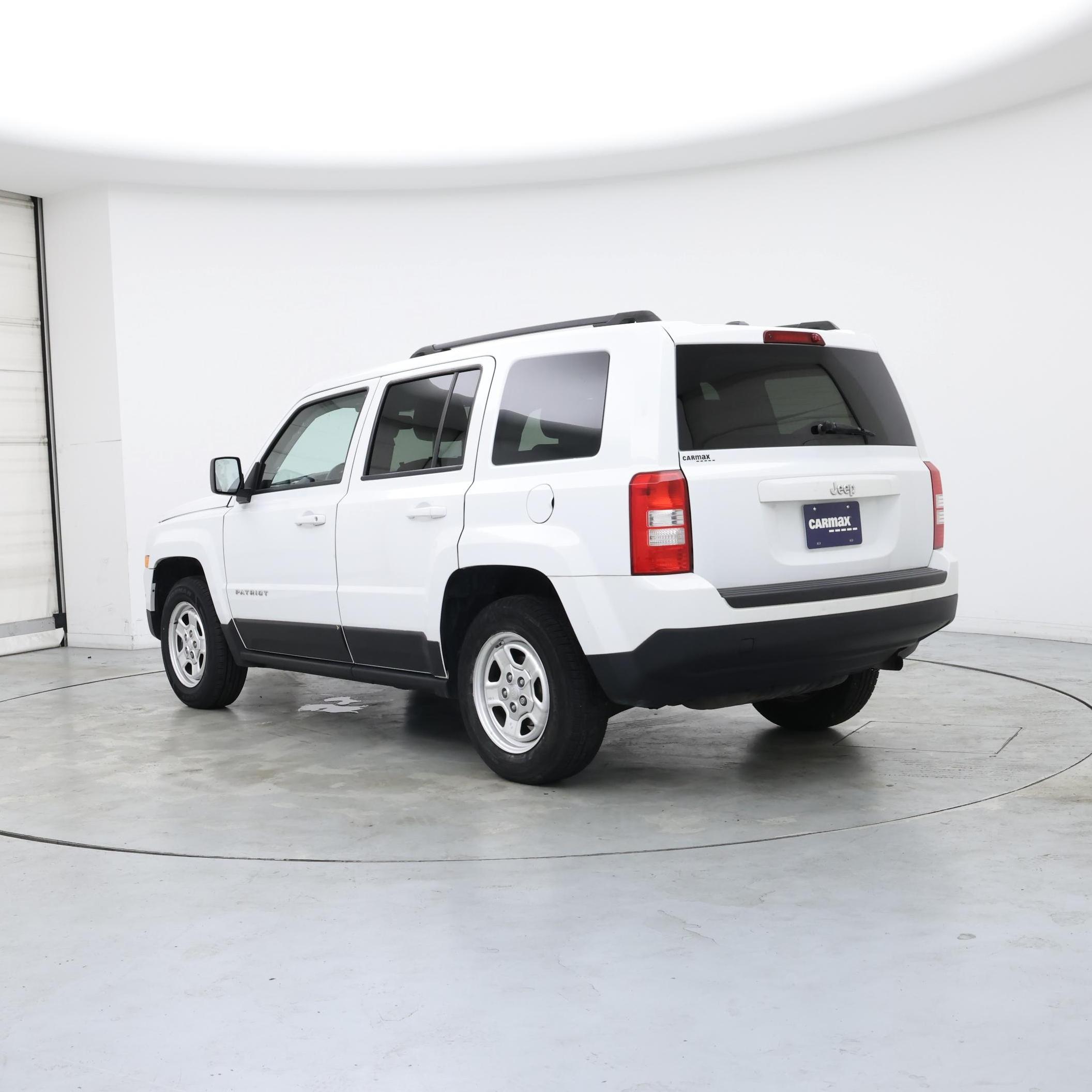 Thumbnail: 2016 Jeep Patriot - 2