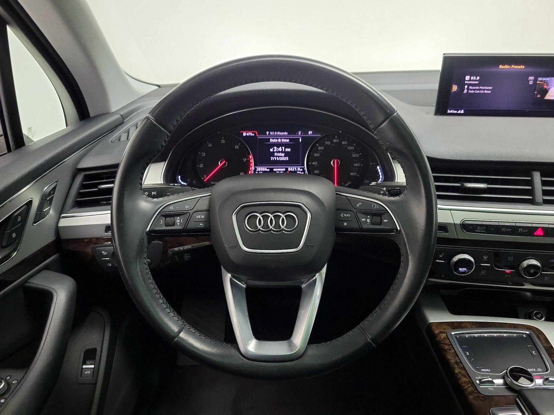 Thumbnail: 2019 Audi Q7 - 10