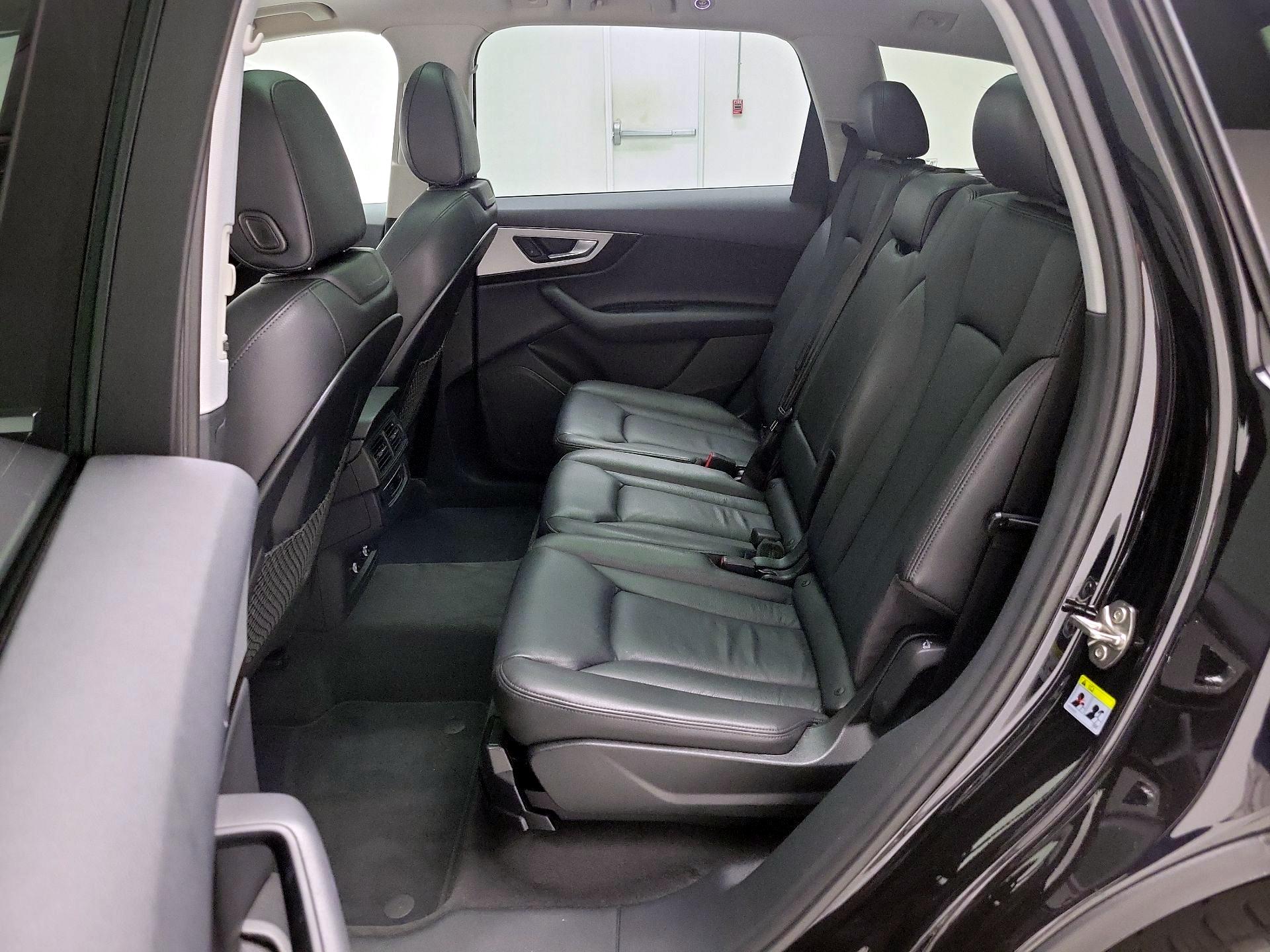 Thumbnail: 2019 Audi Q7 - 20