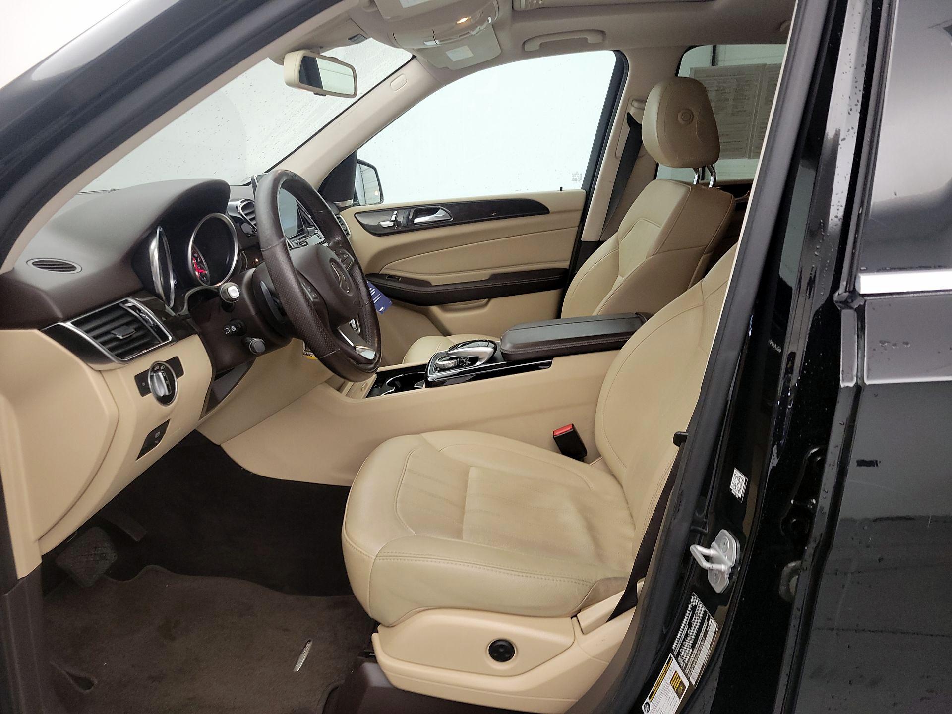 Thumbnail: 2016 Mercedes-Benz GLE - 11