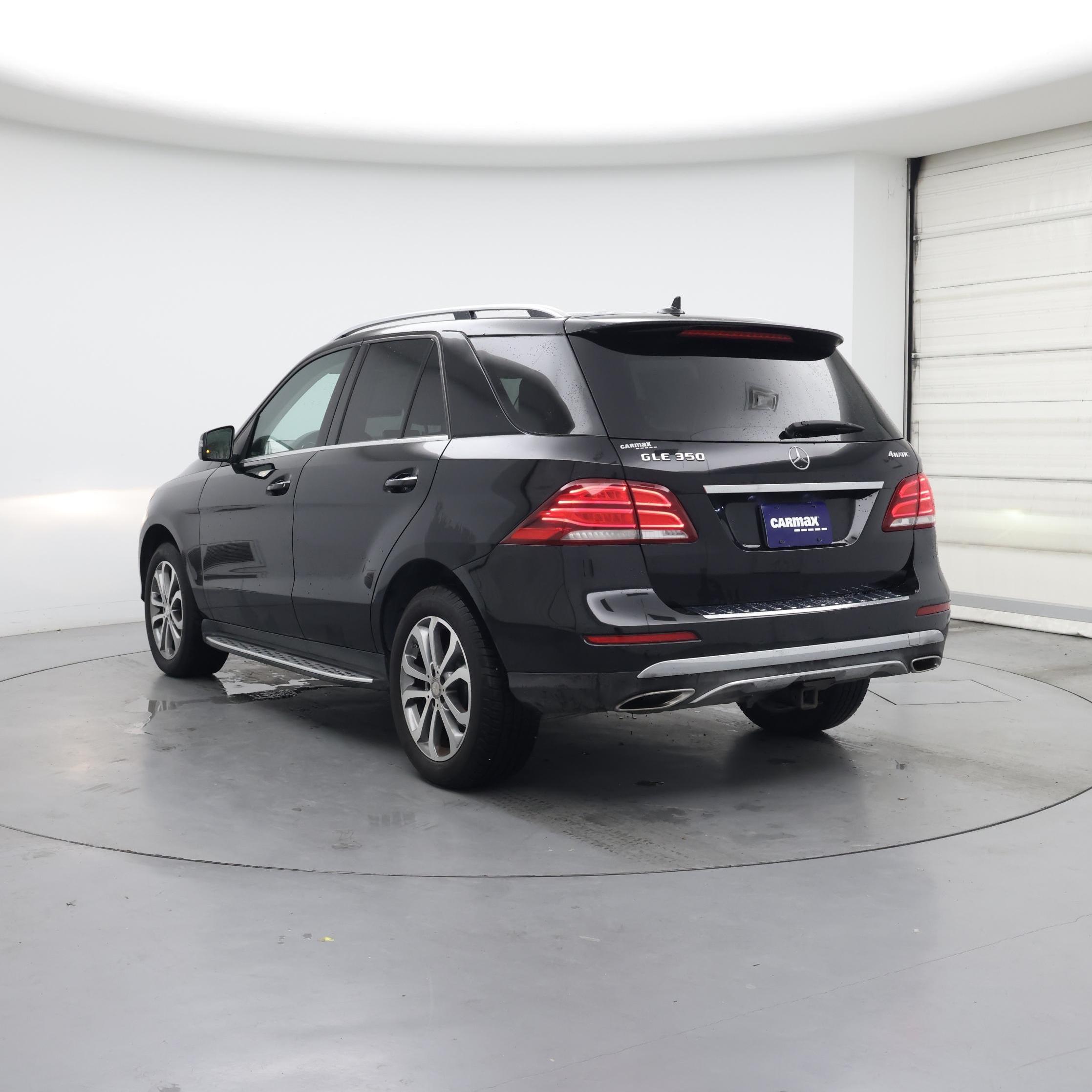 Thumbnail: 2016 Mercedes-Benz GLE - 2