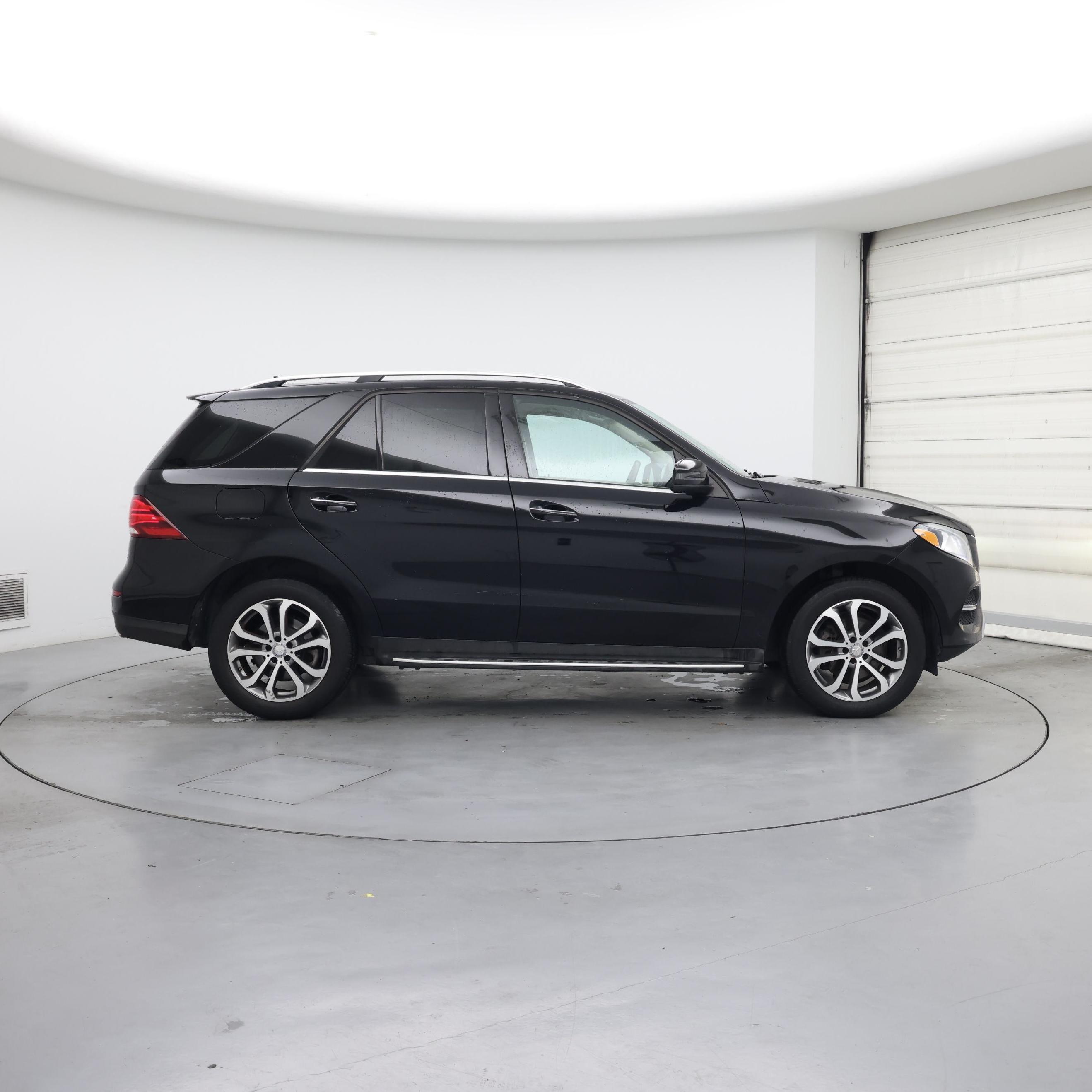 Thumbnail: 2016 Mercedes-Benz GLE - 7