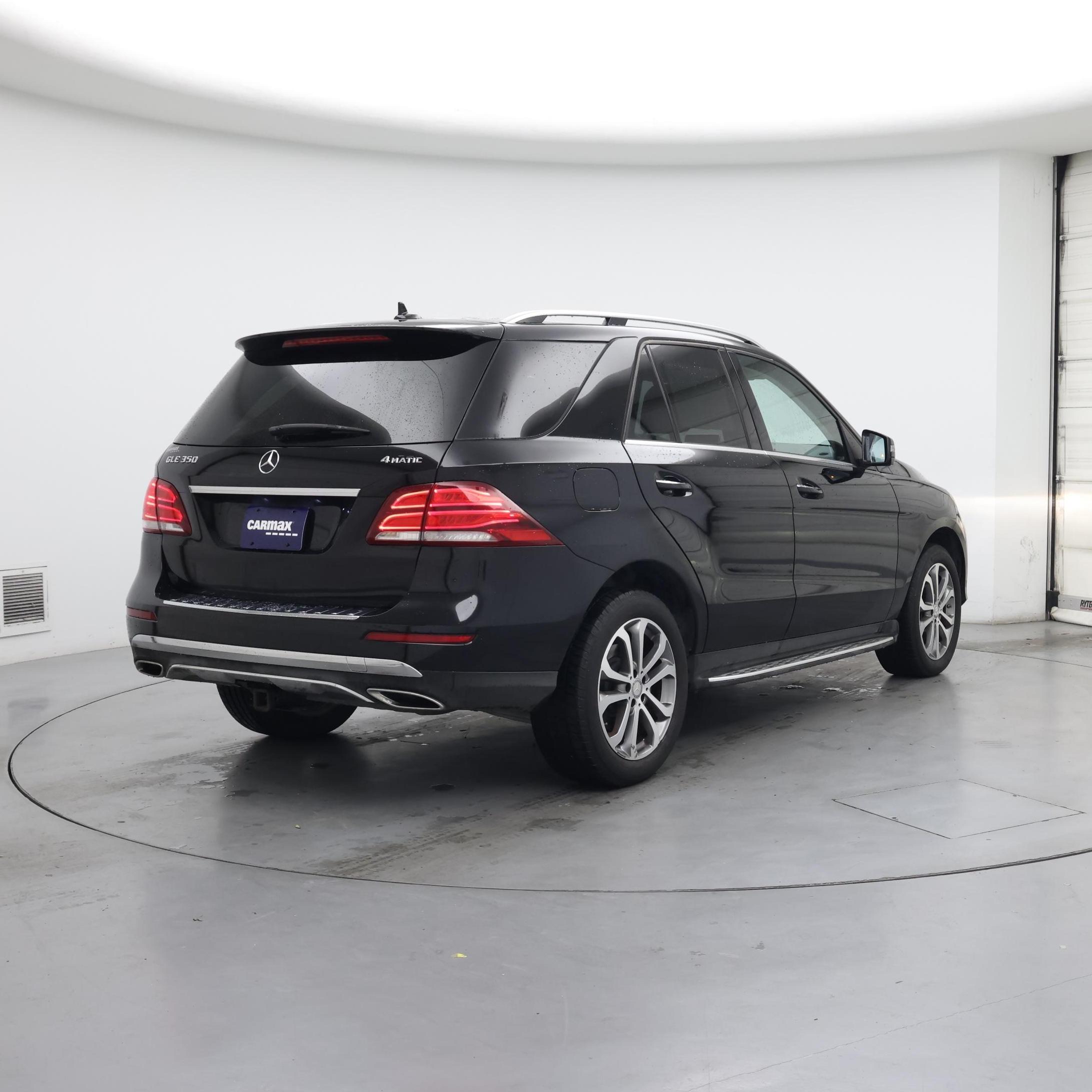 Thumbnail: 2016 Mercedes-Benz GLE - 8