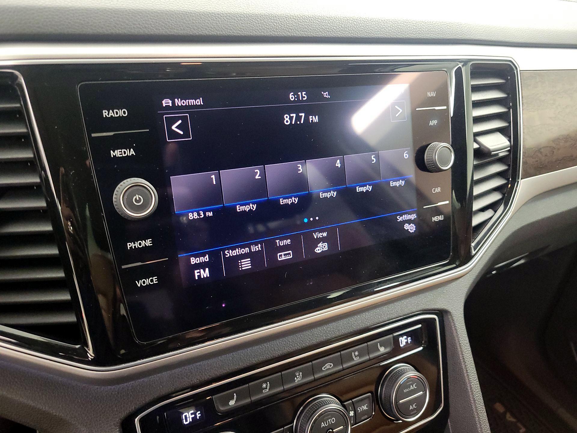 Thumbnail: 2019 Volkswagen Atlas - 15