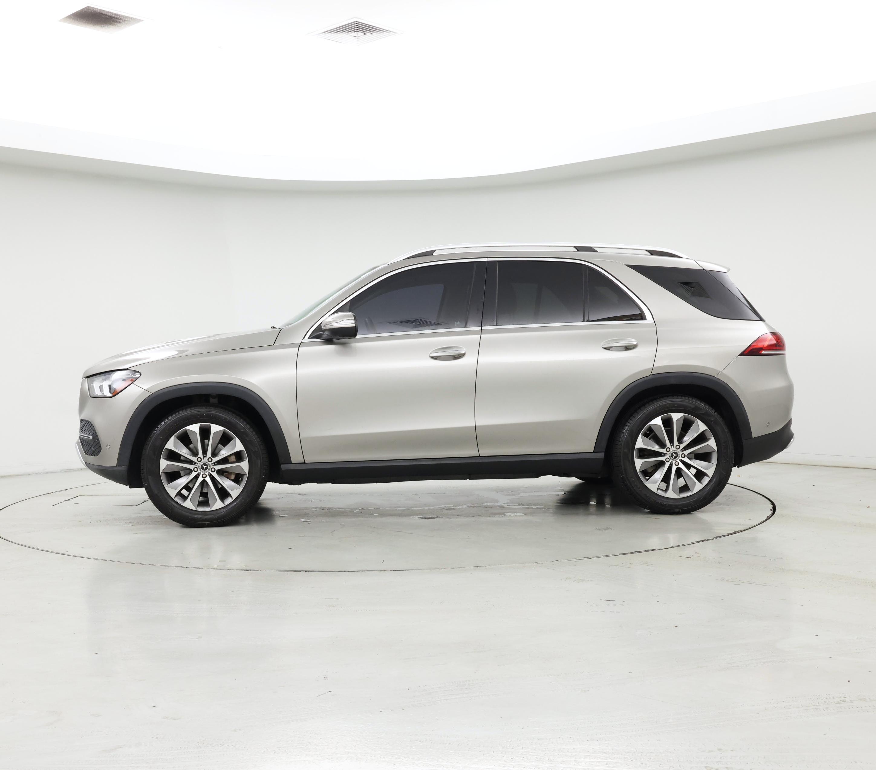 Thumbnail: 2020 Mercedes-Benz GLE - 3