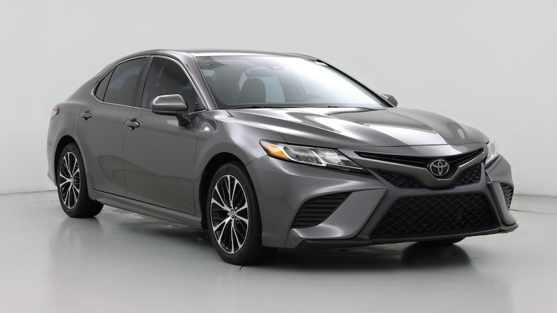 2019 Toyota Camry SE Hero Image