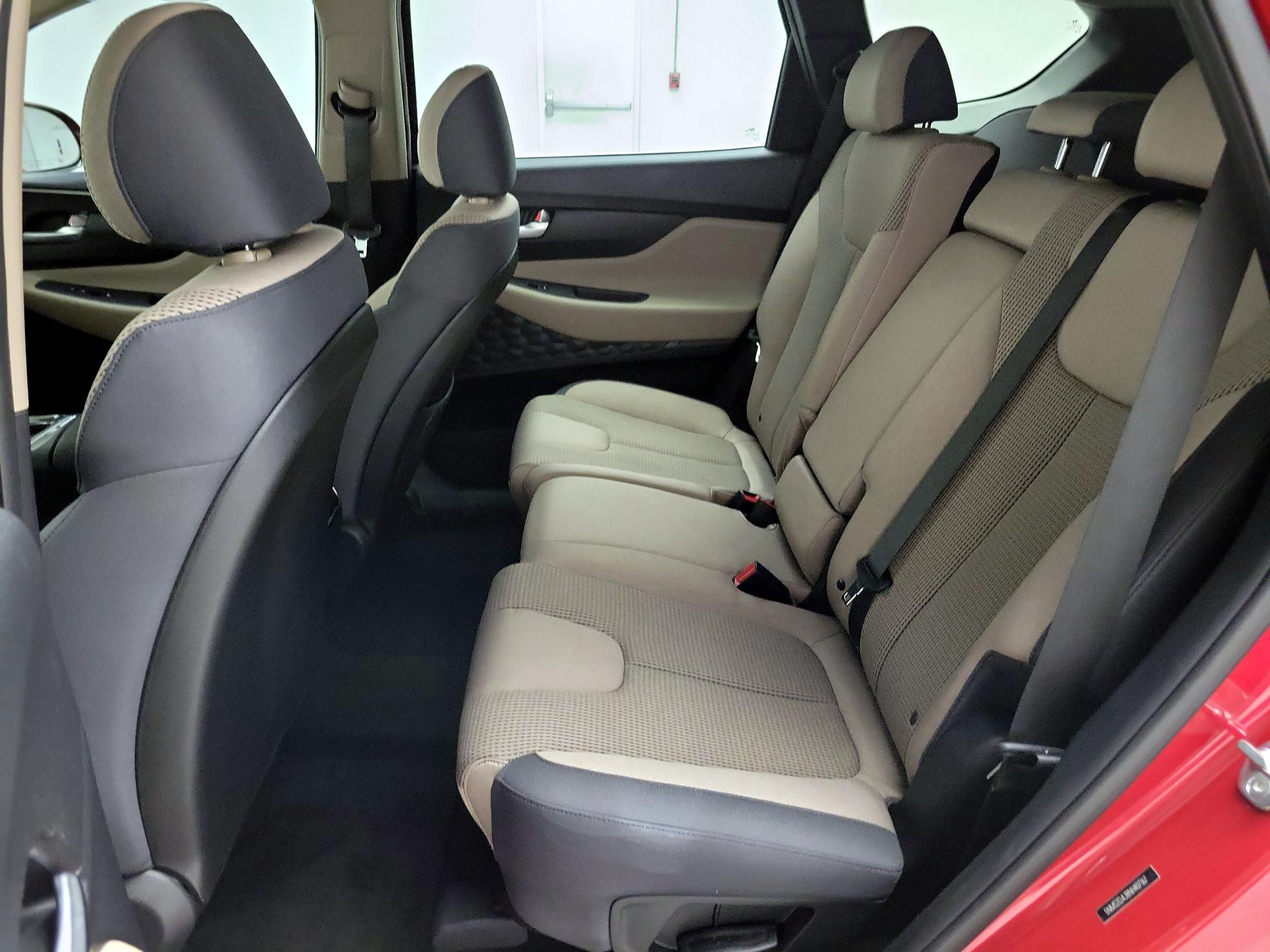 Thumbnail: 2022 Hyundai Santa Fe - 20