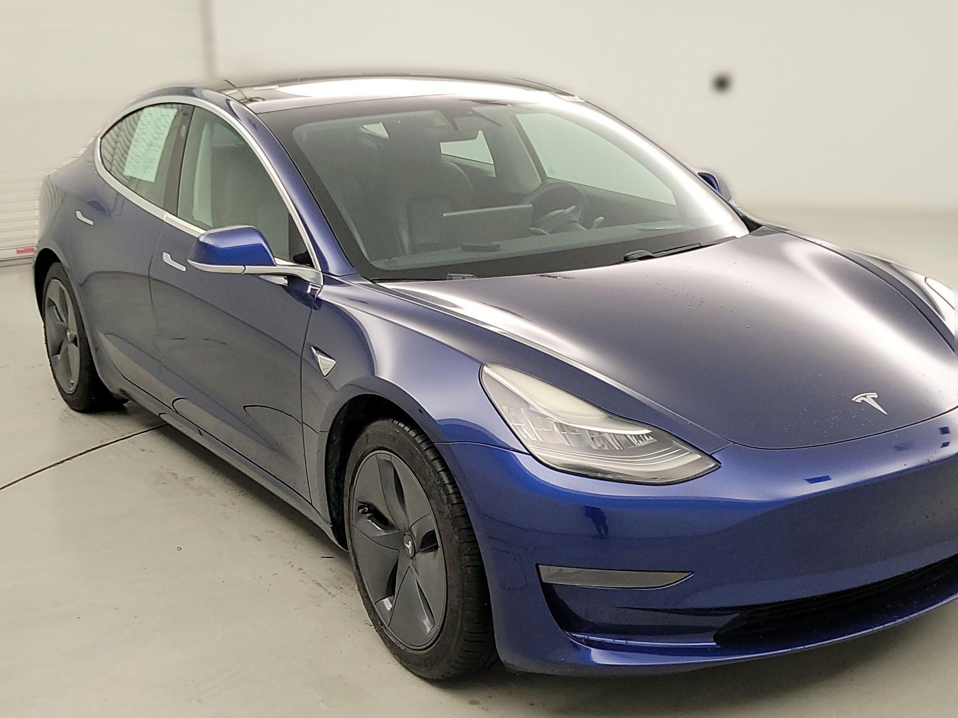 Thumbnail: 2020 Tesla Model 3 - 1