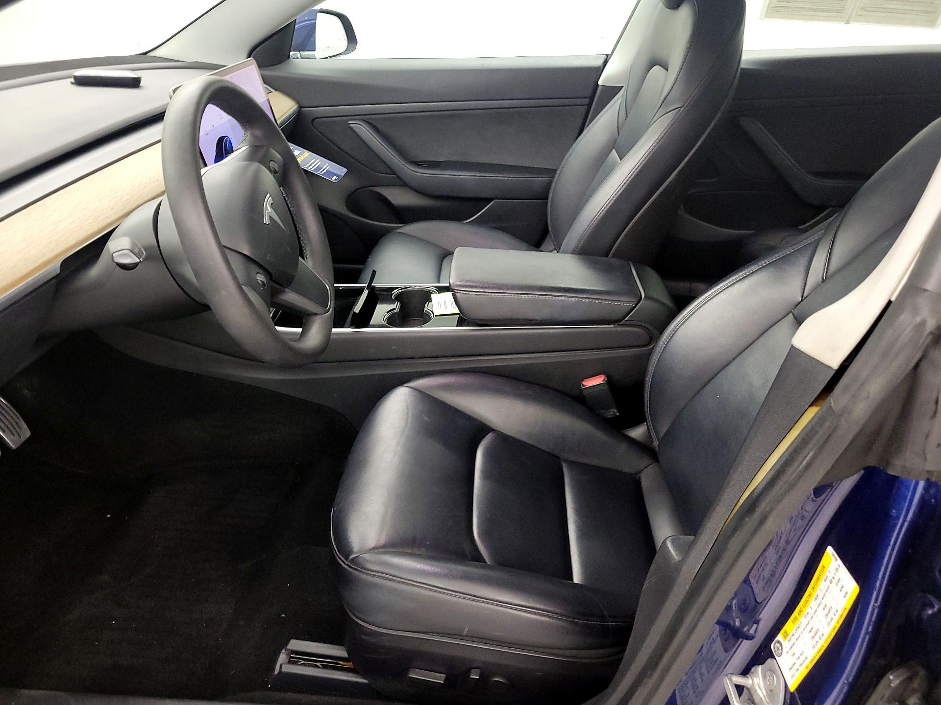 Thumbnail: 2020 Tesla Model 3 - 9