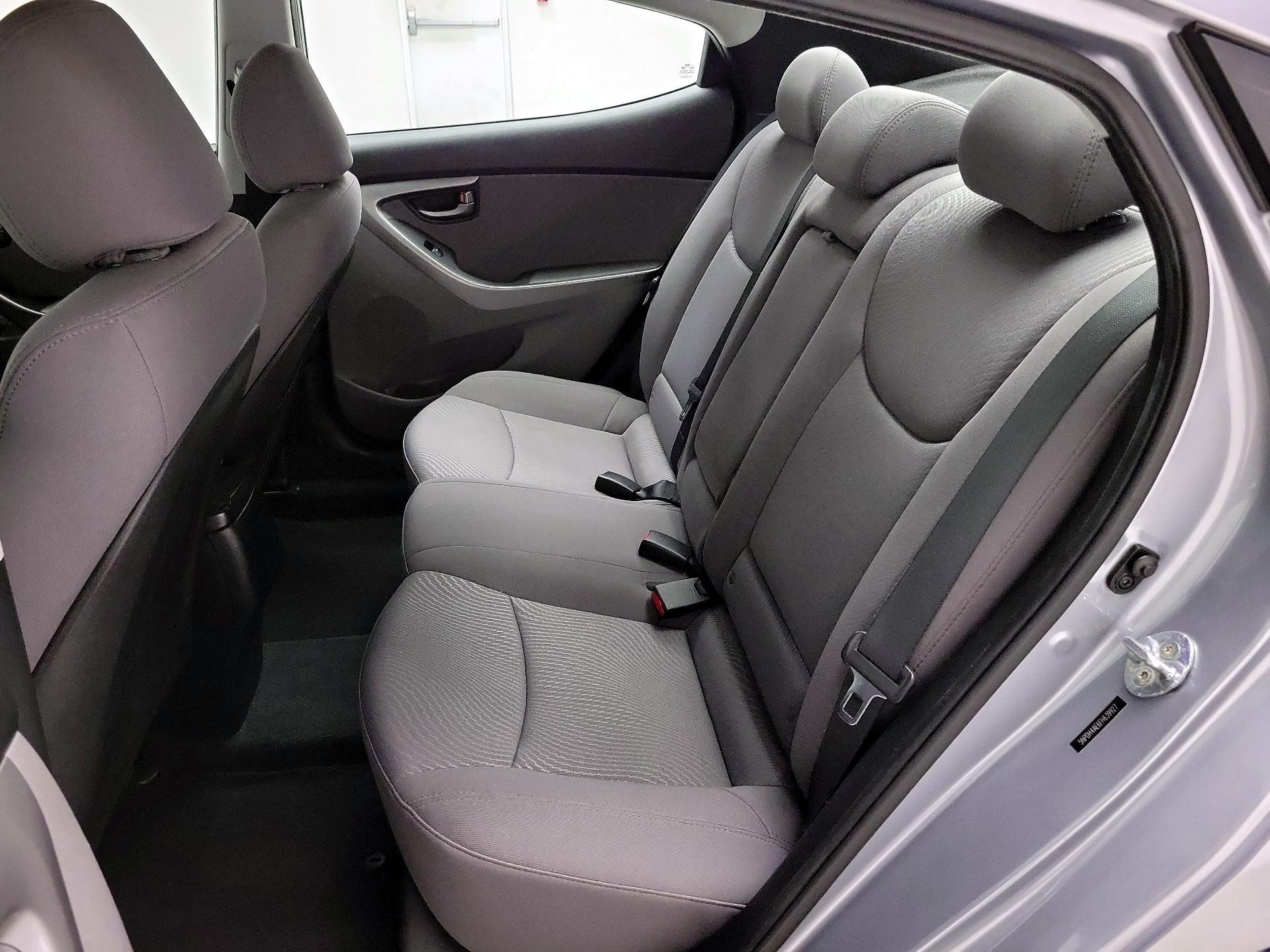 Thumbnail: 2015 Hyundai Elantra - 19