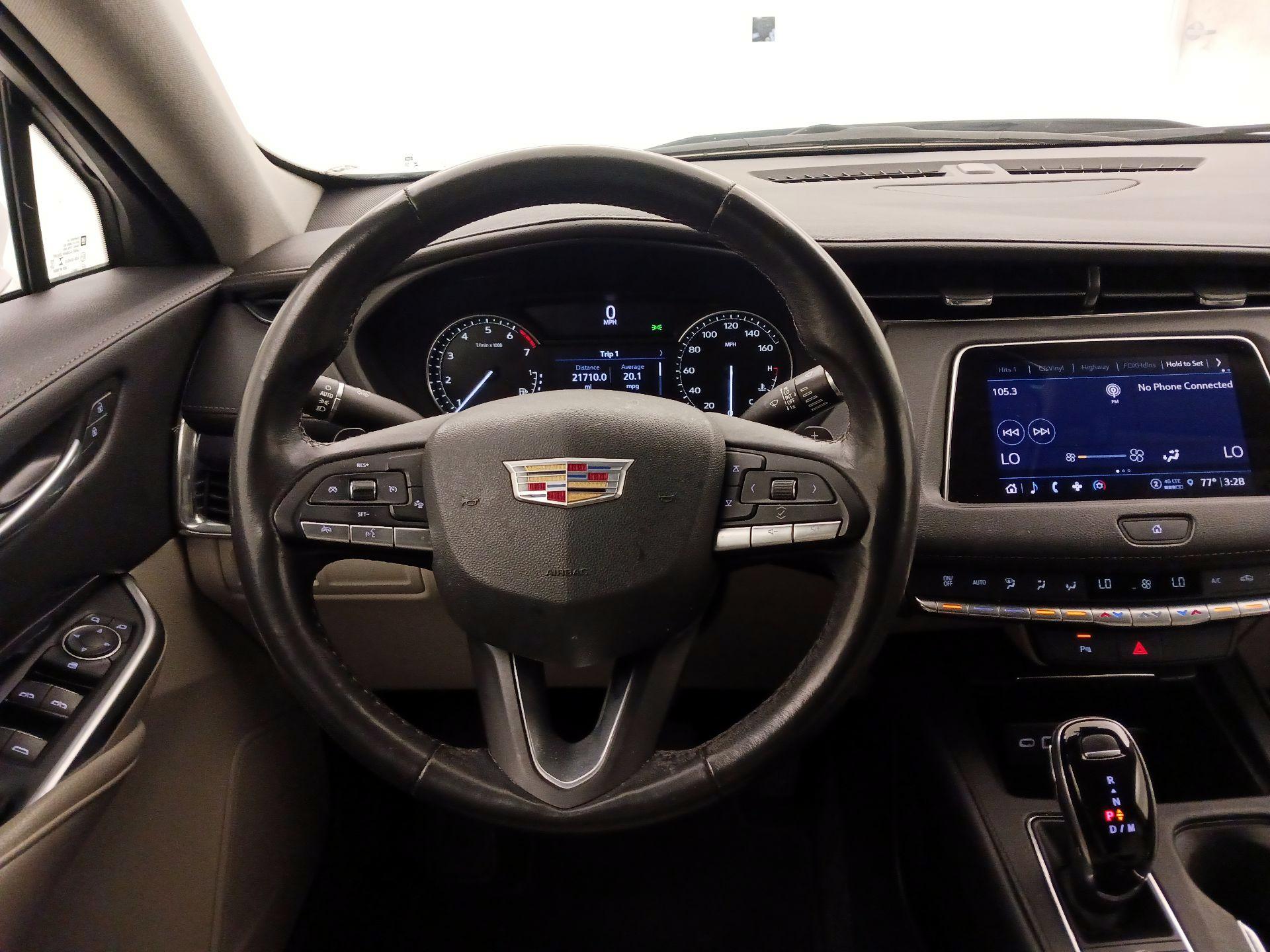 Thumbnail: 2023 Cadillac XT4 - 10