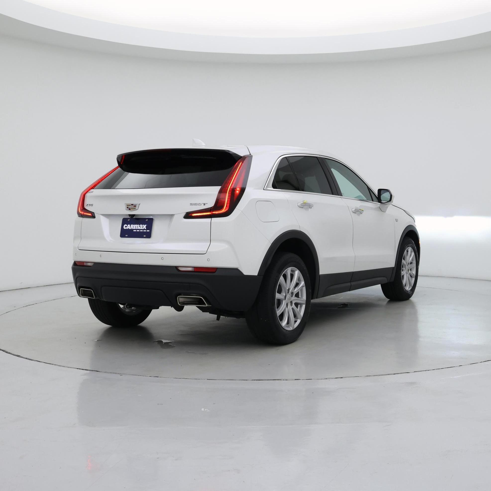 Thumbnail: 2023 Cadillac XT4 - 8