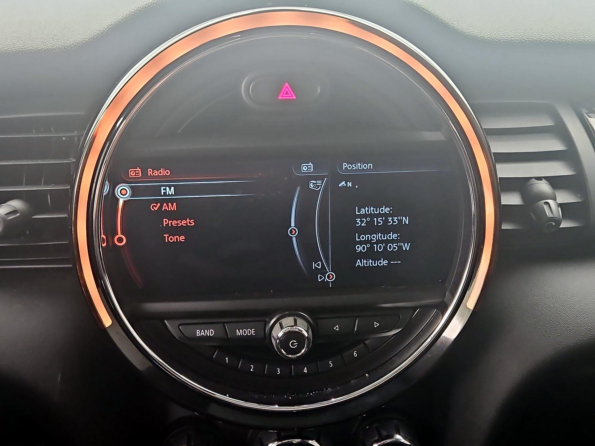 Thumbnail: 2017 MINI Cooper Hardtop - 16