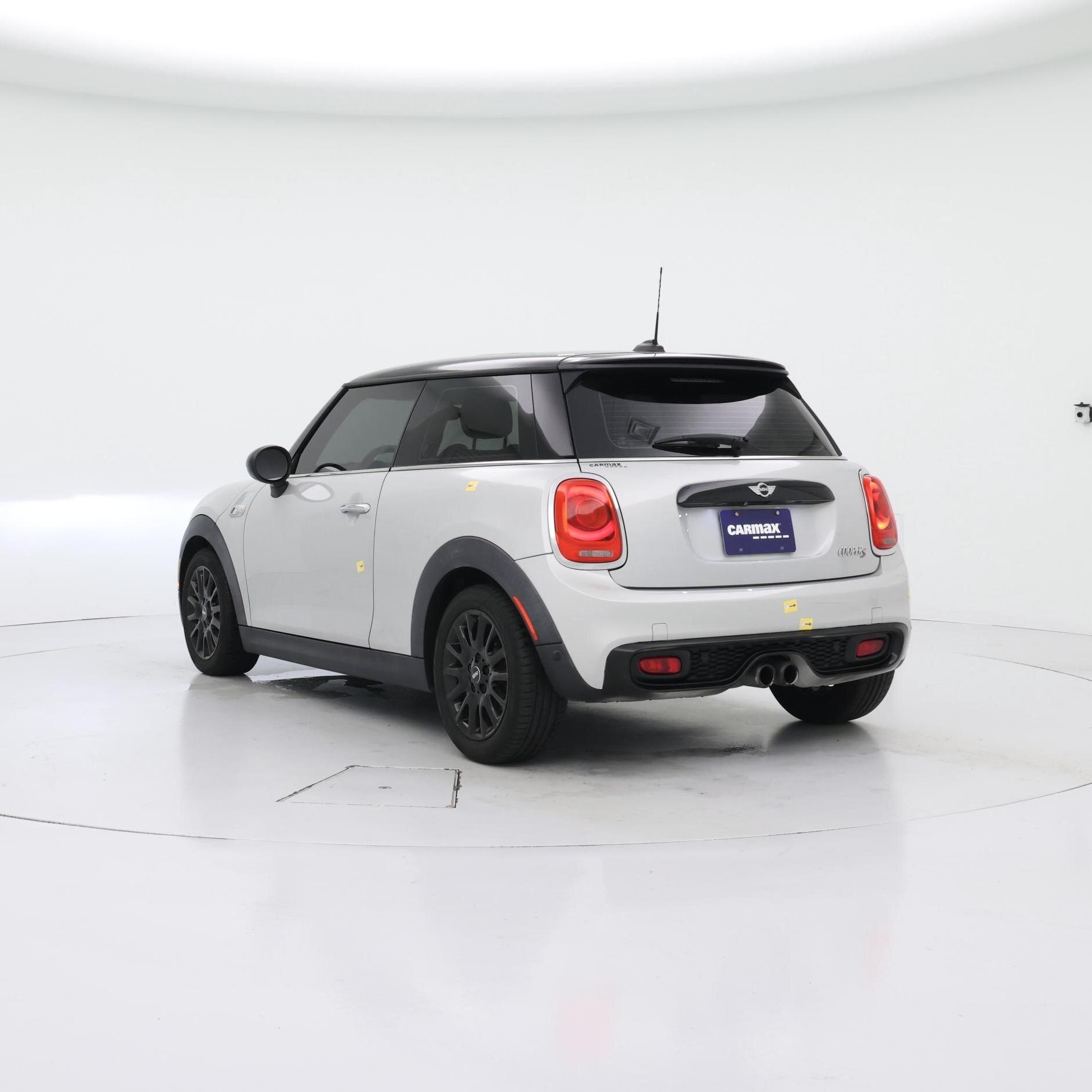 Thumbnail: 2017 MINI Cooper Hardtop - 2