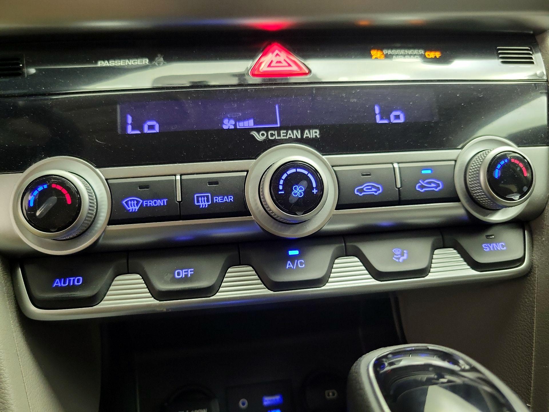 Thumbnail: 2020 Hyundai Elantra - 16
