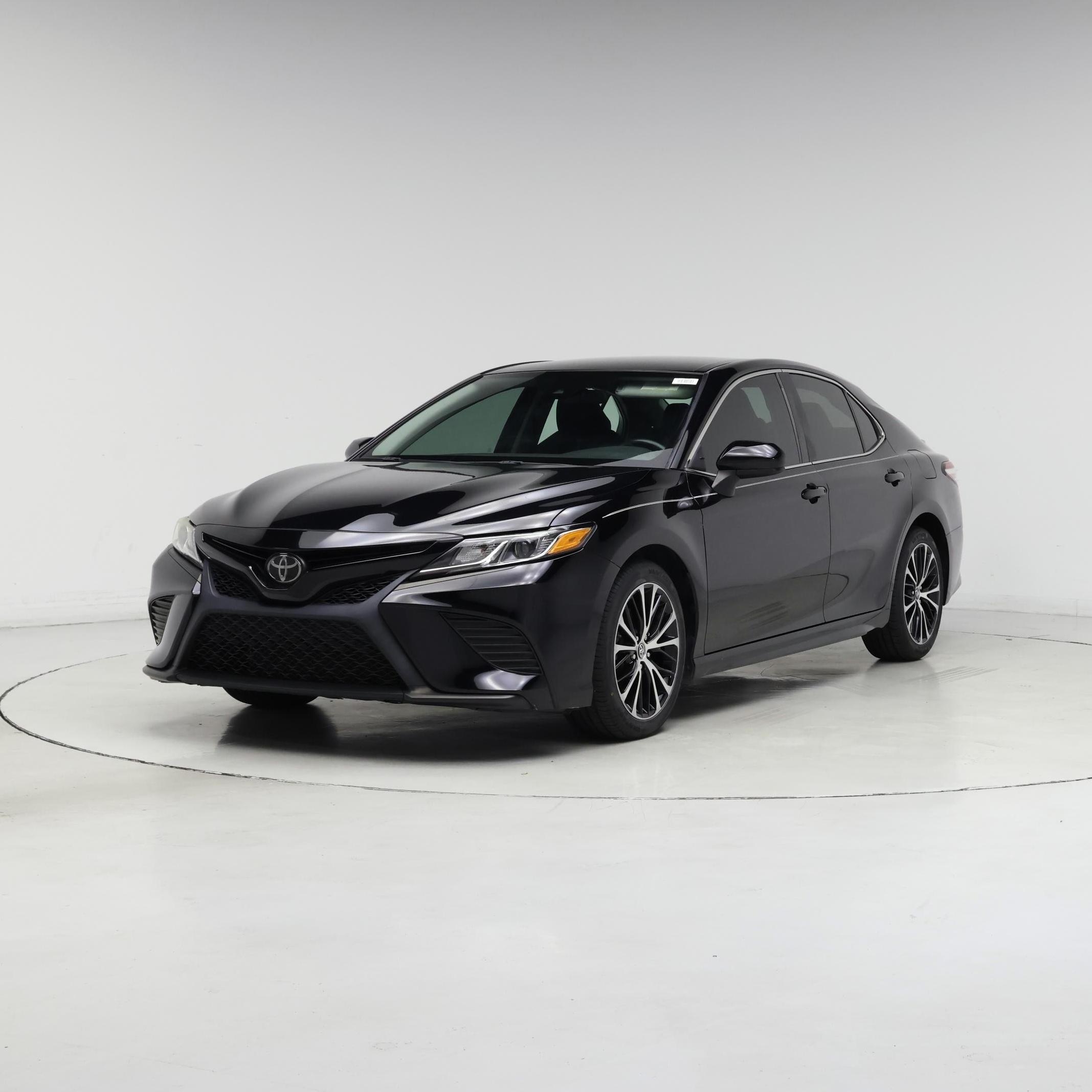 Thumbnail: 2020 Toyota Camry - 4