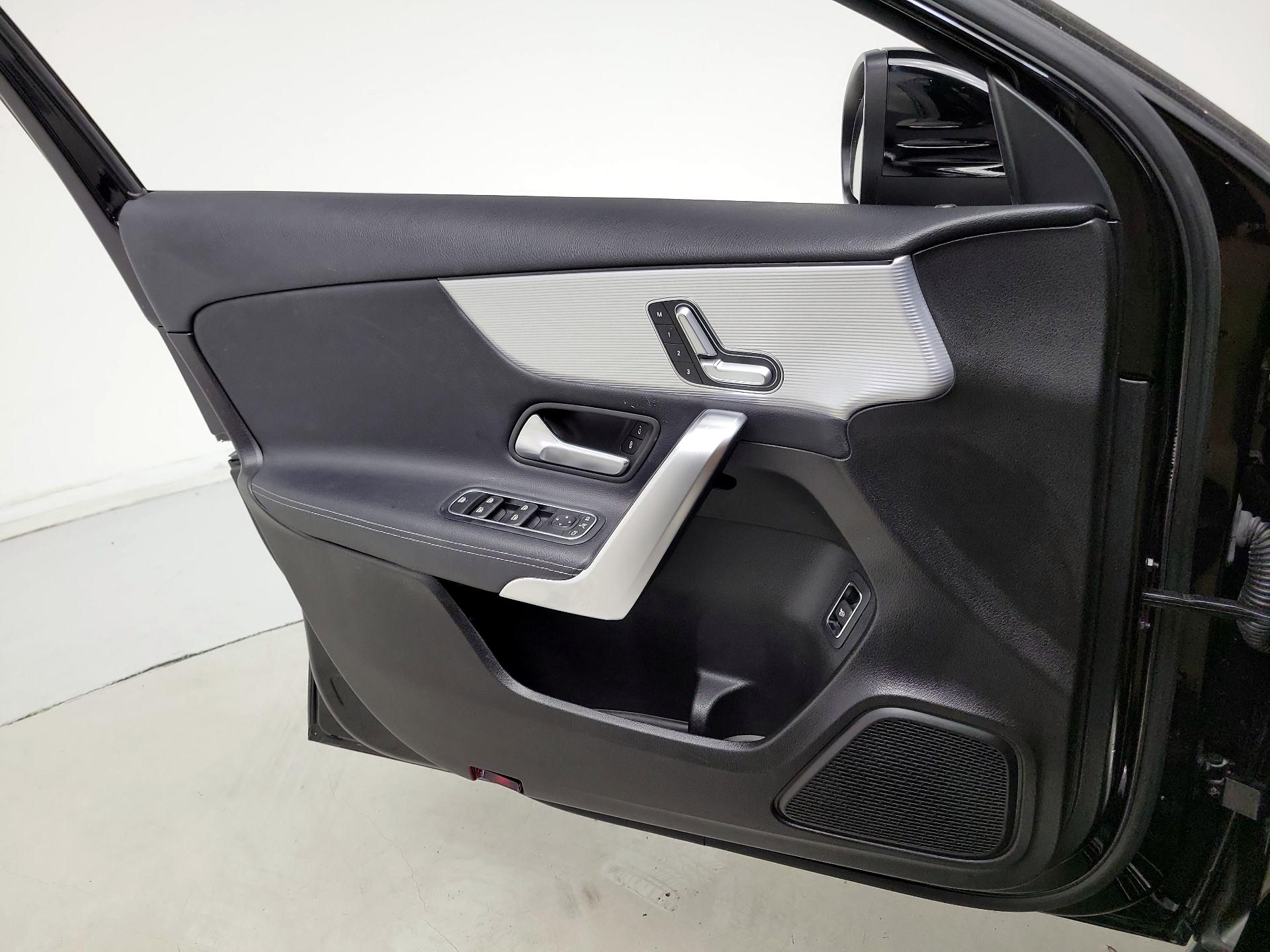 Thumbnail: 2019 Mercedes-Benz A-Class - 12