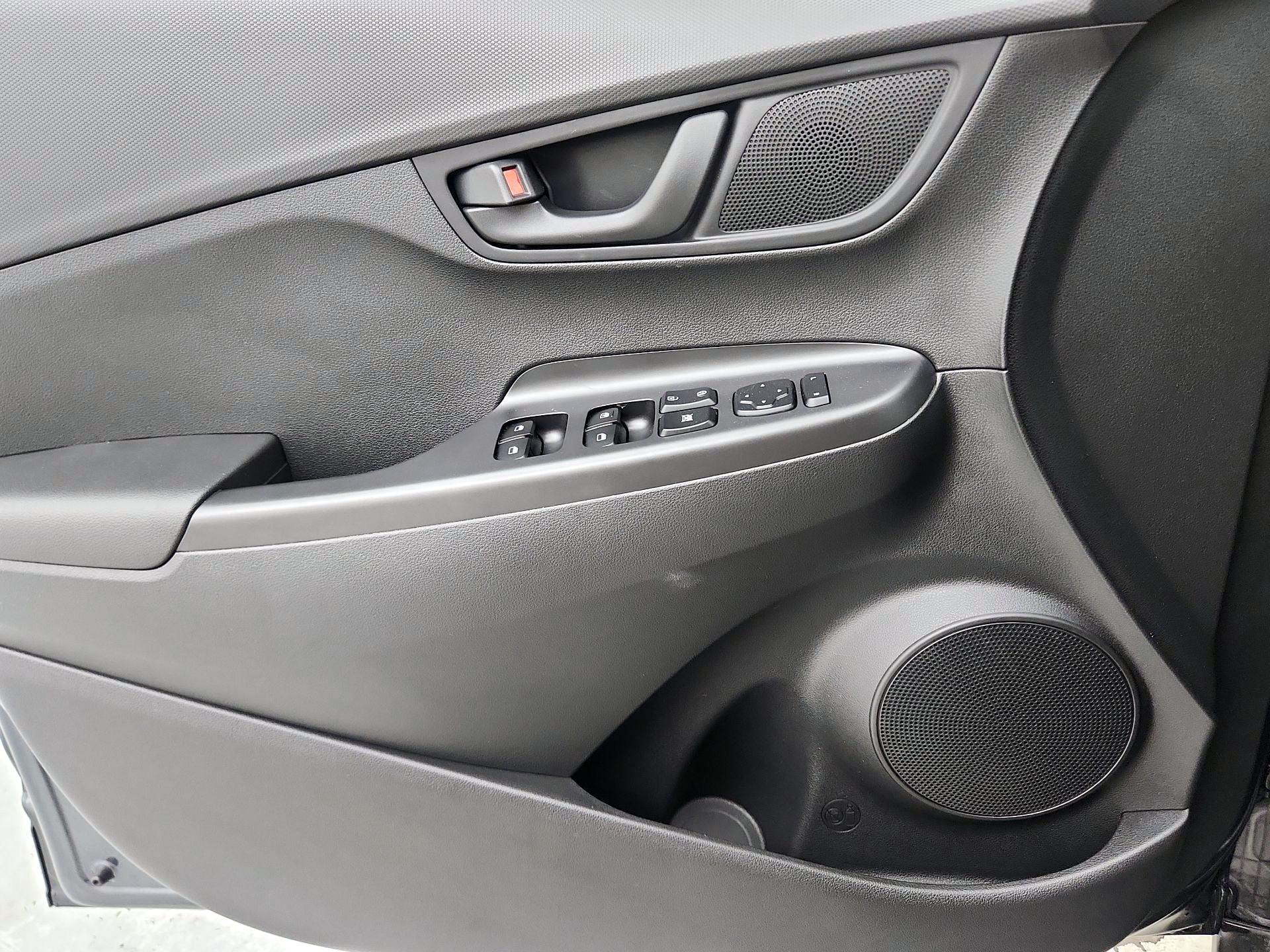 Thumbnail: 2019 Hyundai Kona - 12