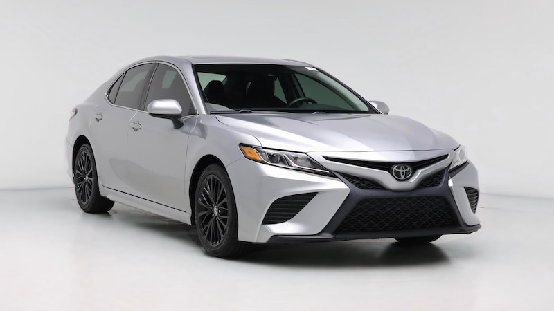 2019 Toyota Camry SE Hero Image