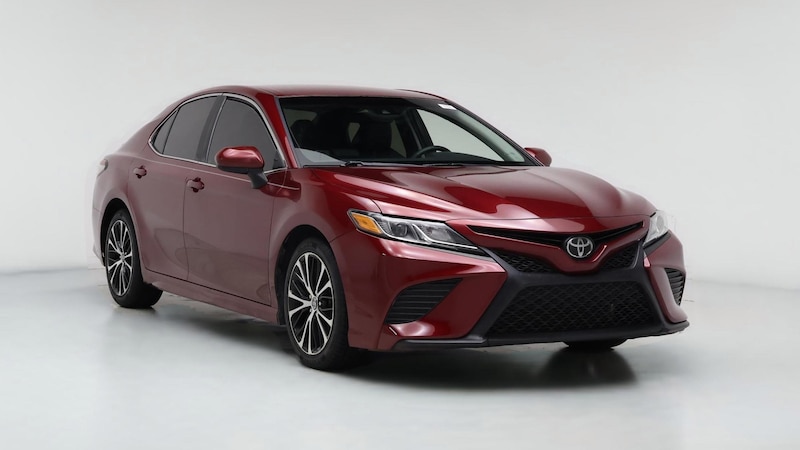 2018 Toyota Camry SE Hero Image