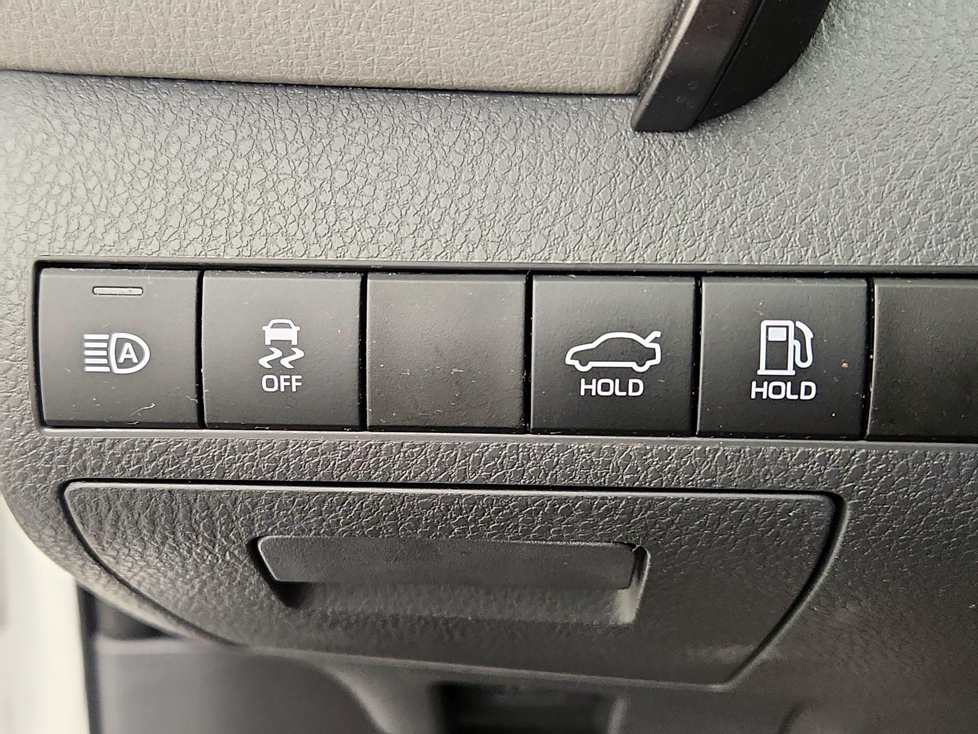 Thumbnail: 2020 Toyota Camry - 13