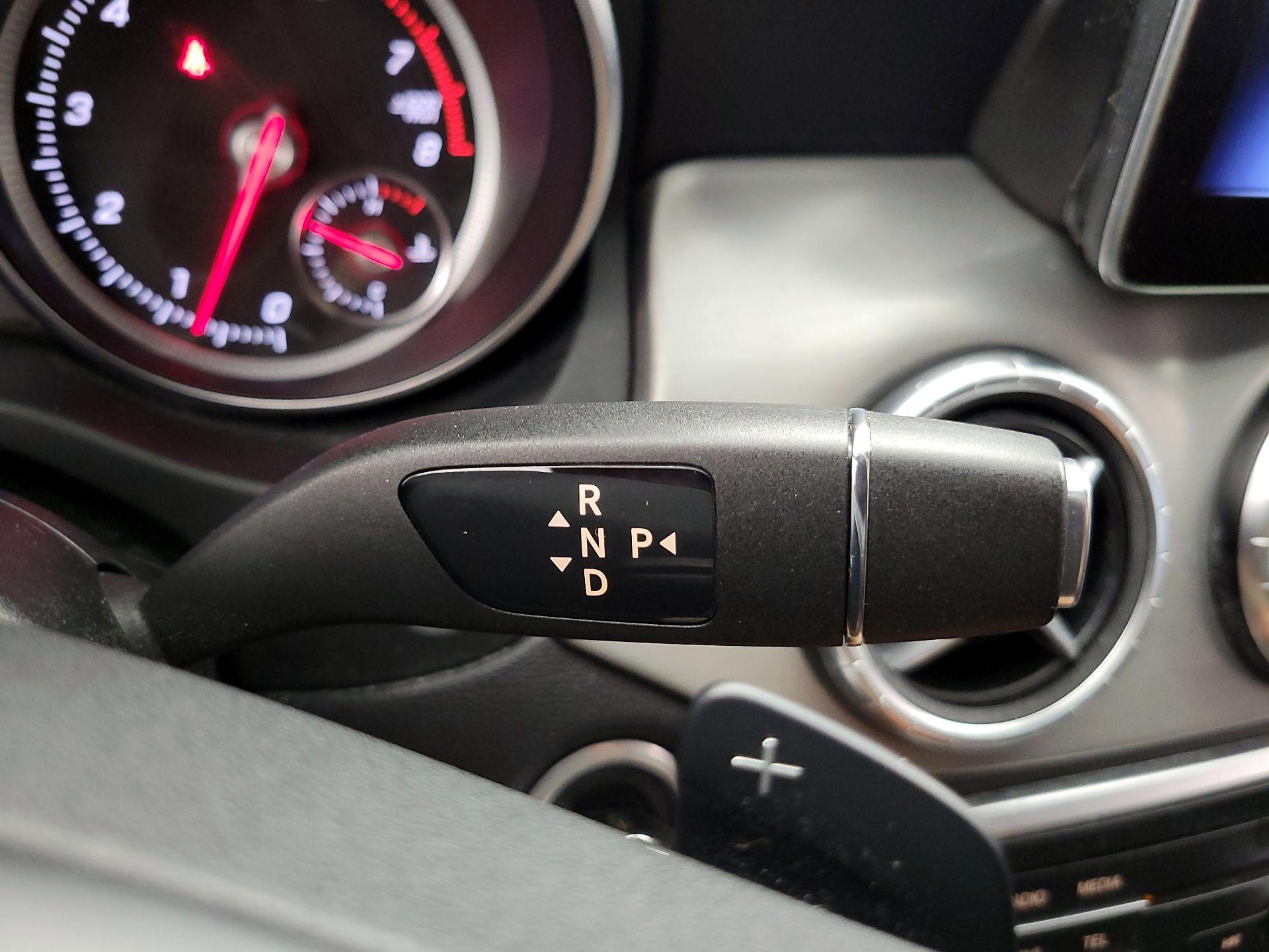 Thumbnail: 2019 Mercedes-Benz CLA - 17