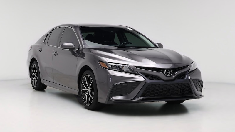 2022 Toyota Camry SE Hero Image